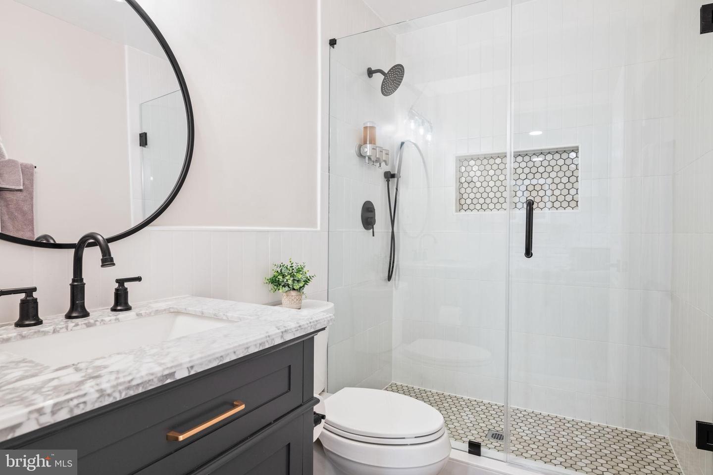 2207 ARDEN ST, DUNN LORING, Virginia 22027, 6 Bedrooms Bedrooms, 23 Rooms Rooms,5 BathroomsBathrooms,Residential,For sale,2207 ARDEN ST,VAFX2265378 MLS # VAFX2265378