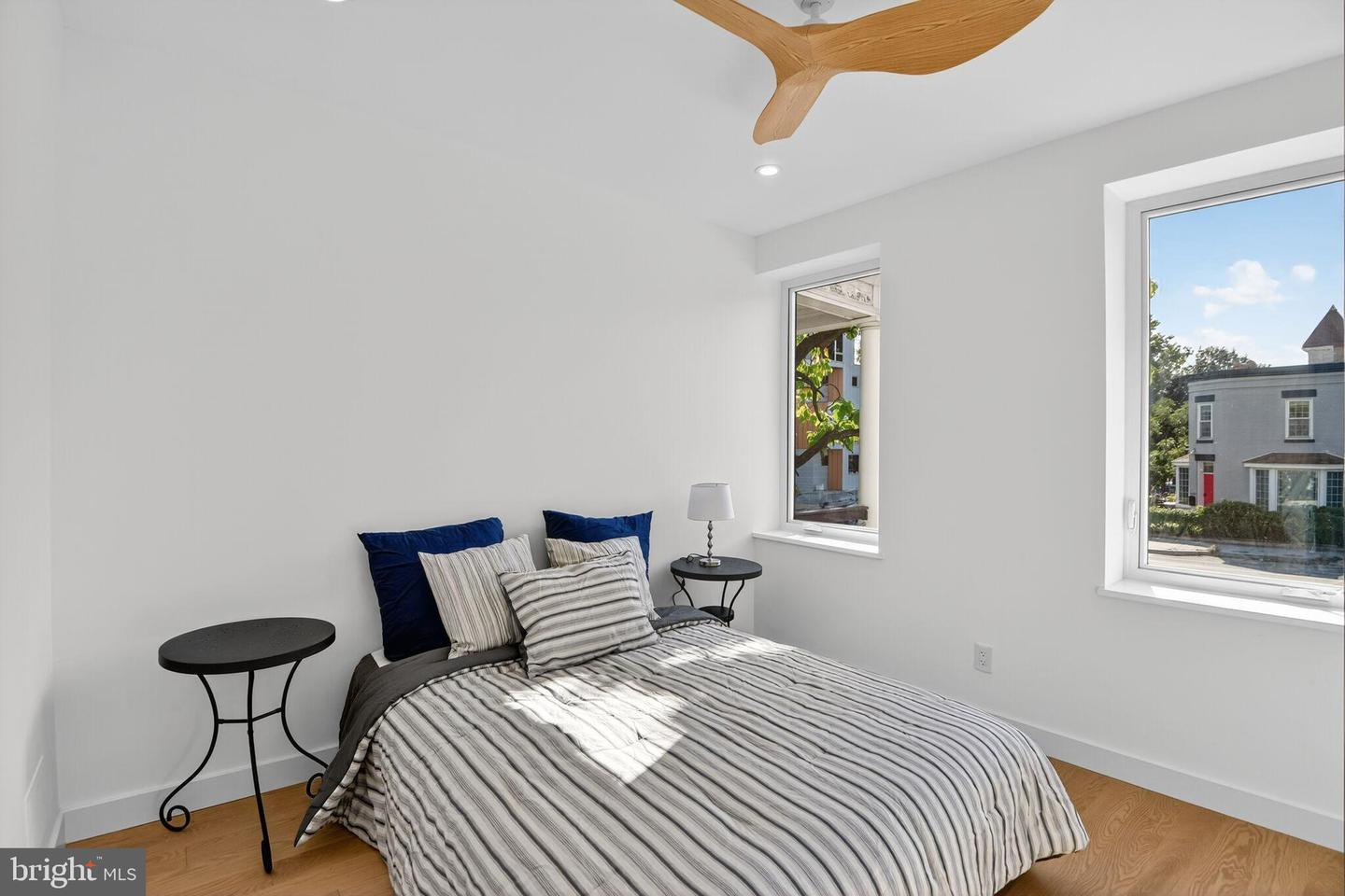 3303 SHERMAN AVE NW #A, WASHINGTON, District Of Columbia 20010, 3 Bedrooms Bedrooms, 9 Rooms Rooms,2 BathroomsBathrooms,Residential,For sale,3303 SHERMAN AVE NW #A,DCDC2220888 MLS # DCDC2220888