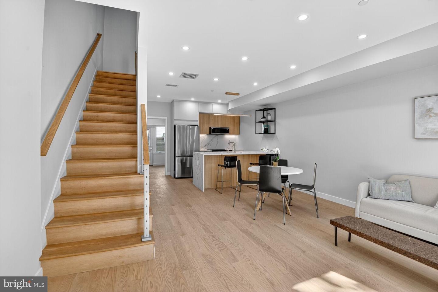 3303 SHERMAN AVE NW #A, WASHINGTON, District Of Columbia 20010, 3 Bedrooms Bedrooms, 9 Rooms Rooms,2 BathroomsBathrooms,Residential,For sale,3303 SHERMAN AVE NW #A,DCDC2220888 MLS # DCDC2220888