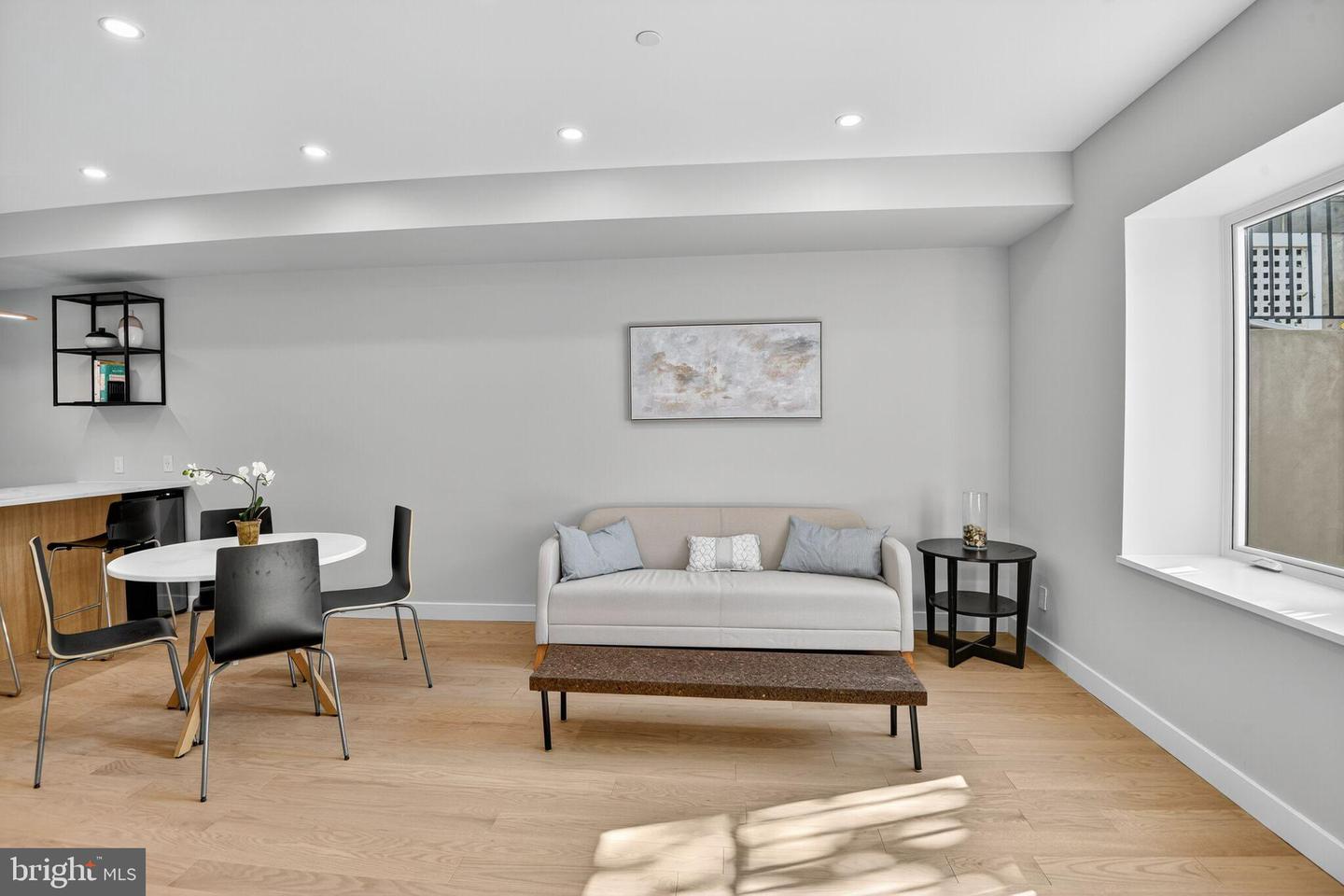 3303 SHERMAN AVE NW #A, WASHINGTON, District Of Columbia 20010, 3 Bedrooms Bedrooms, 9 Rooms Rooms,2 BathroomsBathrooms,Residential,For sale,3303 SHERMAN AVE NW #A,DCDC2220888 MLS # DCDC2220888