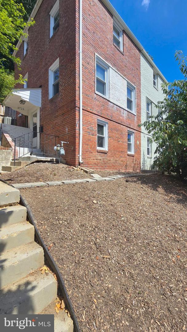 3723 KEMPER RD, ARLINGTON, Virginia 22206, 3 Bedrooms Bedrooms, ,2 BathroomsBathrooms,Residential,For sale,3723 KEMPER RD,VAAR2063266 MLS # VAAR2063266 3723 KEMPER RD, ARLINGTON, Virginia 22206, 3 Bedrooms Bedrooms, ,2 BathroomsBathrooms,Residential,For sale,3723 KEMPER RD,VAAR2063266 MLS # VAAR2063266