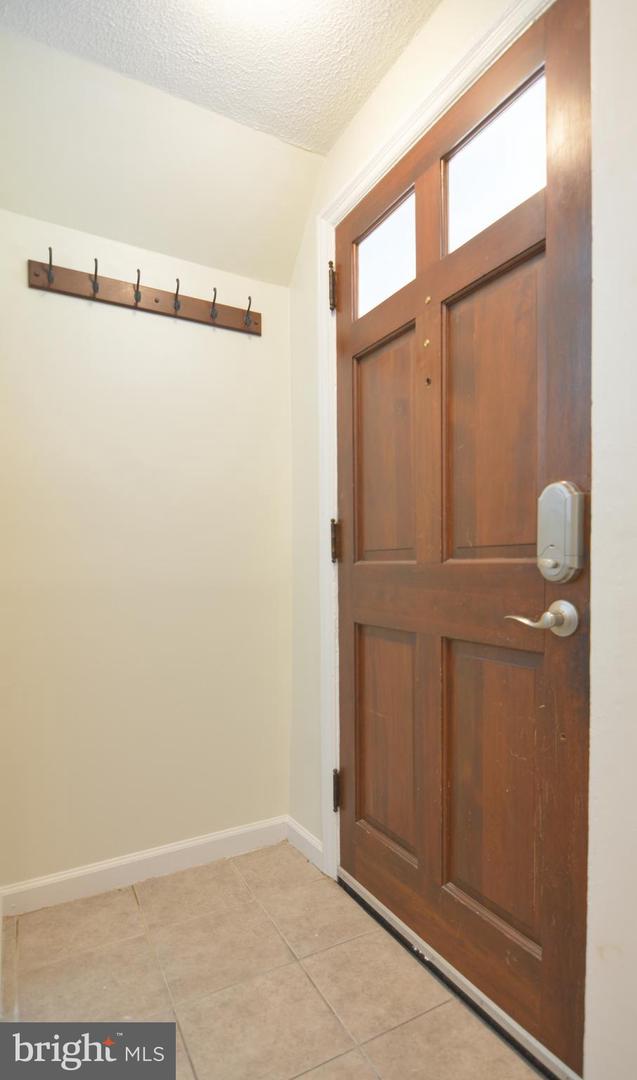 3723 KEMPER RD, ARLINGTON, Virginia 22206, 3 Bedrooms Bedrooms, ,2 BathroomsBathrooms,Residential,For sale,3723 KEMPER RD,VAAR2063266 MLS # VAAR2063266 3723 KEMPER RD, ARLINGTON, Virginia 22206, 3 Bedrooms Bedrooms, ,2 BathroomsBathrooms,Residential,For sale,3723 KEMPER RD,VAAR2063266 MLS # VAAR2063266