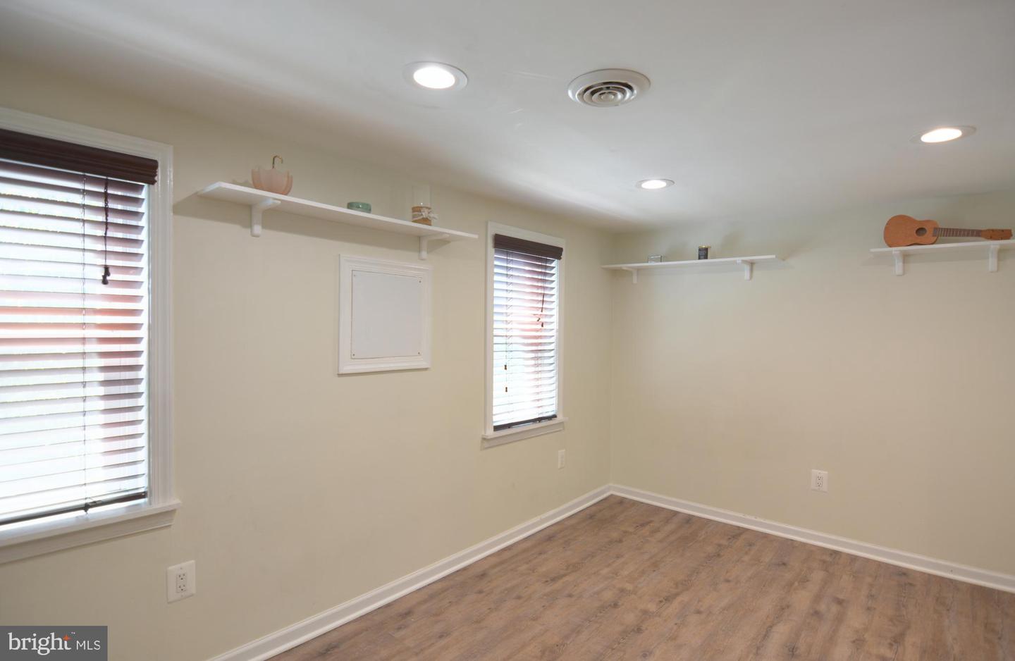 3723 KEMPER RD, ARLINGTON, Virginia 22206, 3 Bedrooms Bedrooms, ,2 BathroomsBathrooms,Residential,For sale,3723 KEMPER RD,VAAR2063266 MLS # VAAR2063266 3723 KEMPER RD, ARLINGTON, Virginia 22206, 3 Bedrooms Bedrooms, ,2 BathroomsBathrooms,Residential,For sale,3723 KEMPER RD,VAAR2063266 MLS # VAAR2063266