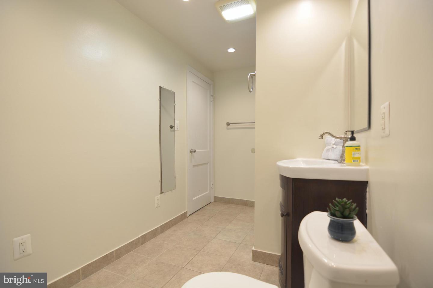 3723 KEMPER RD, ARLINGTON, Virginia 22206, 3 Bedrooms Bedrooms, ,2 BathroomsBathrooms,Residential,For sale,3723 KEMPER RD,VAAR2063266 MLS # VAAR2063266 3723 KEMPER RD, ARLINGTON, Virginia 22206, 3 Bedrooms Bedrooms, ,2 BathroomsBathrooms,Residential,For sale,3723 KEMPER RD,VAAR2063266 MLS # VAAR2063266