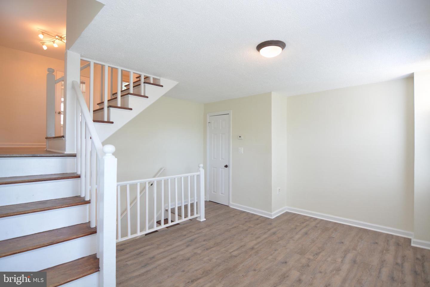 3723 KEMPER RD, ARLINGTON, Virginia 22206, 3 Bedrooms Bedrooms, ,2 BathroomsBathrooms,Residential,For sale,3723 KEMPER RD,VAAR2063266 MLS # VAAR2063266 3723 KEMPER RD, ARLINGTON, Virginia 22206, 3 Bedrooms Bedrooms, ,2 BathroomsBathrooms,Residential,For sale,3723 KEMPER RD,VAAR2063266 MLS # VAAR2063266