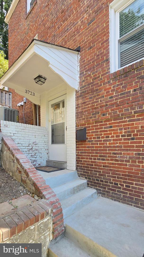 3723 KEMPER RD, ARLINGTON, Virginia 22206, 3 Bedrooms Bedrooms, ,2 BathroomsBathrooms,Residential,For sale,3723 KEMPER RD,VAAR2063266 MLS # VAAR2063266 3723 KEMPER RD, ARLINGTON, Virginia 22206, 3 Bedrooms Bedrooms, ,2 BathroomsBathrooms,Residential,For sale,3723 KEMPER RD,VAAR2063266 MLS # VAAR2063266