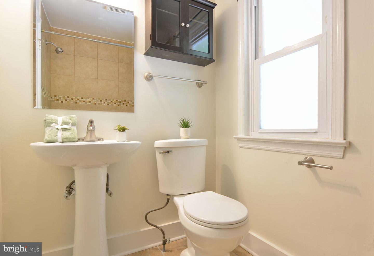 3723 KEMPER RD, ARLINGTON, Virginia 22206, 3 Bedrooms Bedrooms, ,2 BathroomsBathrooms,Residential,For sale,3723 KEMPER RD,VAAR2063266 MLS # VAAR2063266 3723 KEMPER RD, ARLINGTON, Virginia 22206, 3 Bedrooms Bedrooms, ,2 BathroomsBathrooms,Residential,For sale,3723 KEMPER RD,VAAR2063266 MLS # VAAR2063266