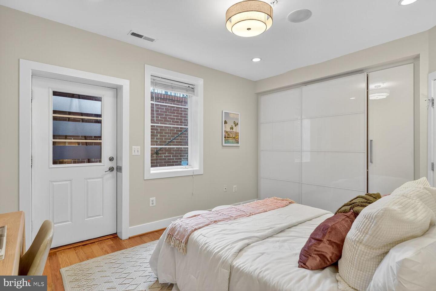 1306 8TH ST NW #1, WASHINGTON, District Of Columbia 20001, 2 Bedrooms Bedrooms, 6 Rooms Rooms,2 BathroomsBathrooms,Residential,For sale,1306 8TH ST NW #1,DCDC2221114 MLS # DCDC2221114