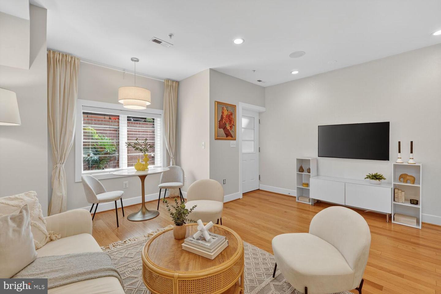 1306 8TH ST NW #1, WASHINGTON, District Of Columbia 20001, 2 Bedrooms Bedrooms, 6 Rooms Rooms,2 BathroomsBathrooms,Residential,For sale,1306 8TH ST NW #1,DCDC2221114 MLS # DCDC2221114