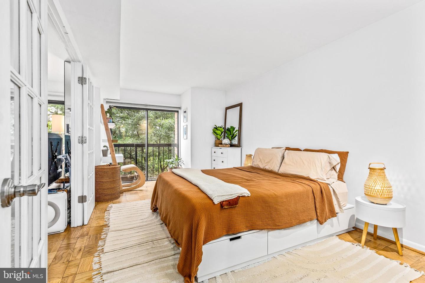 1001 26TH ST NW #306, WASHINGTON, District Of Columbia 20037, 2 Bedrooms Bedrooms, ,1 BathroomBathrooms,Residential,For sale,1001 26TH ST NW #306,DCDC2221062 MLS # DCDC2221062