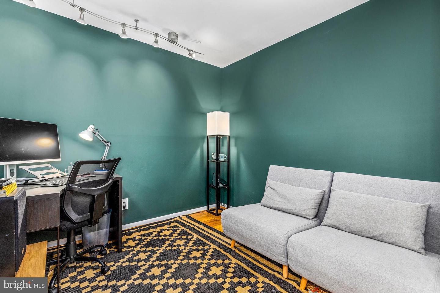 1001 26TH ST NW #306, WASHINGTON, District Of Columbia 20037, 2 Bedrooms Bedrooms, ,1 BathroomBathrooms,Residential,For sale,1001 26TH ST NW #306,DCDC2221062 MLS # DCDC2221062