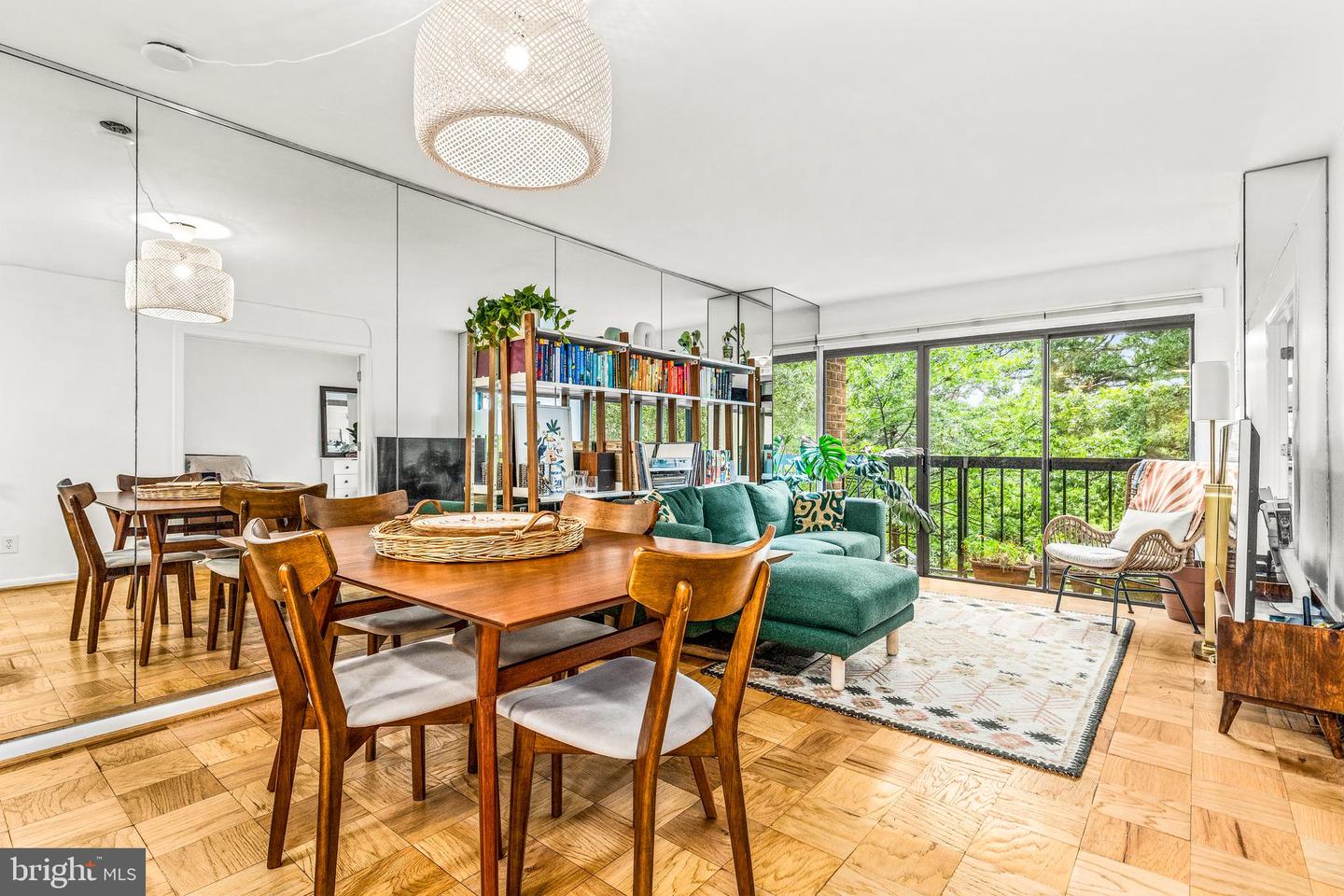 1001 26TH ST NW #306, WASHINGTON, District Of Columbia 20037, 2 Bedrooms Bedrooms, ,1 BathroomBathrooms,Residential,For sale,1001 26TH ST NW #306,DCDC2221062 MLS # DCDC2221062