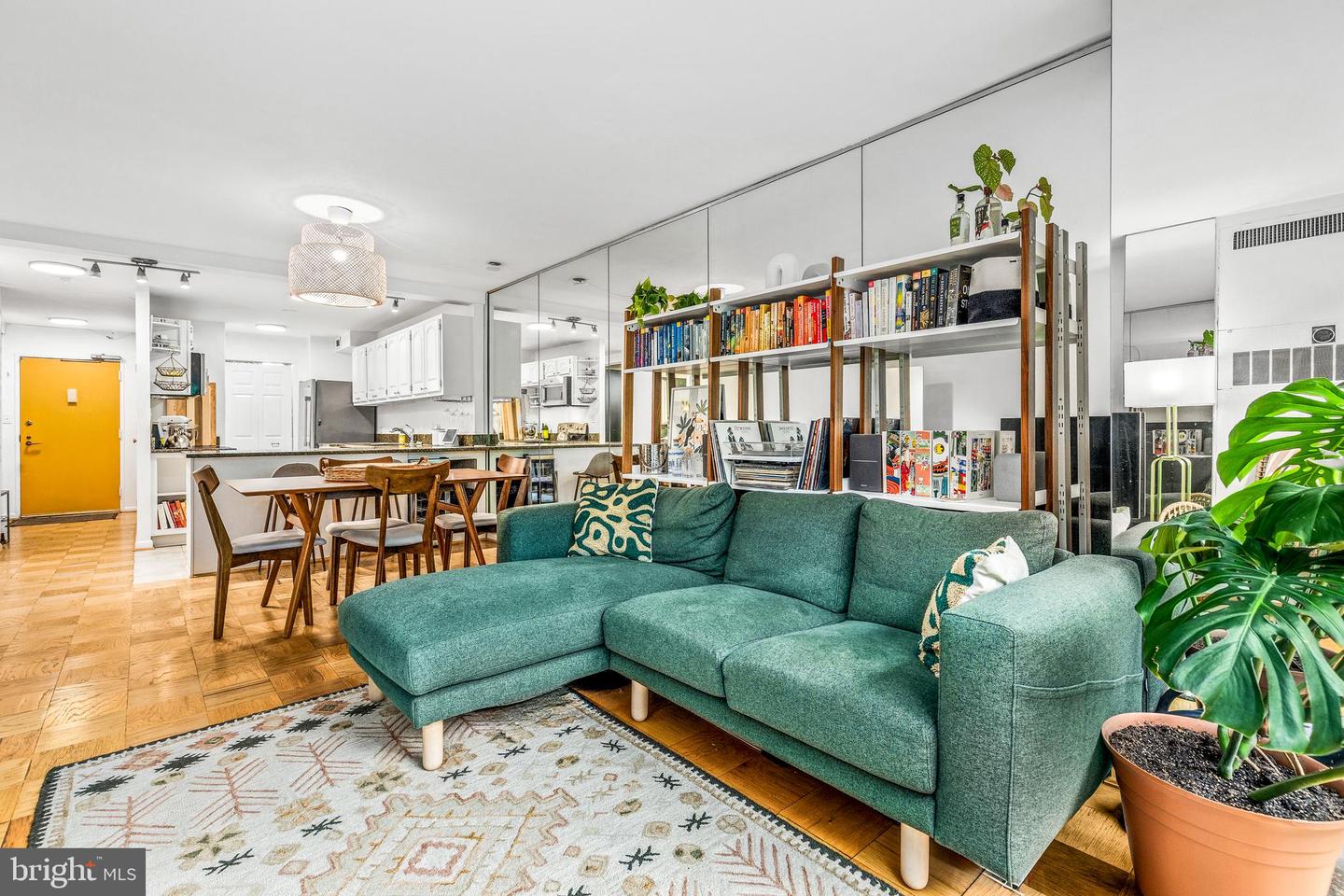 1001 26TH ST NW #306, WASHINGTON, District Of Columbia 20037, 2 Bedrooms Bedrooms, ,1 BathroomBathrooms,Residential,For sale,1001 26TH ST NW #306,DCDC2221062 MLS # DCDC2221062