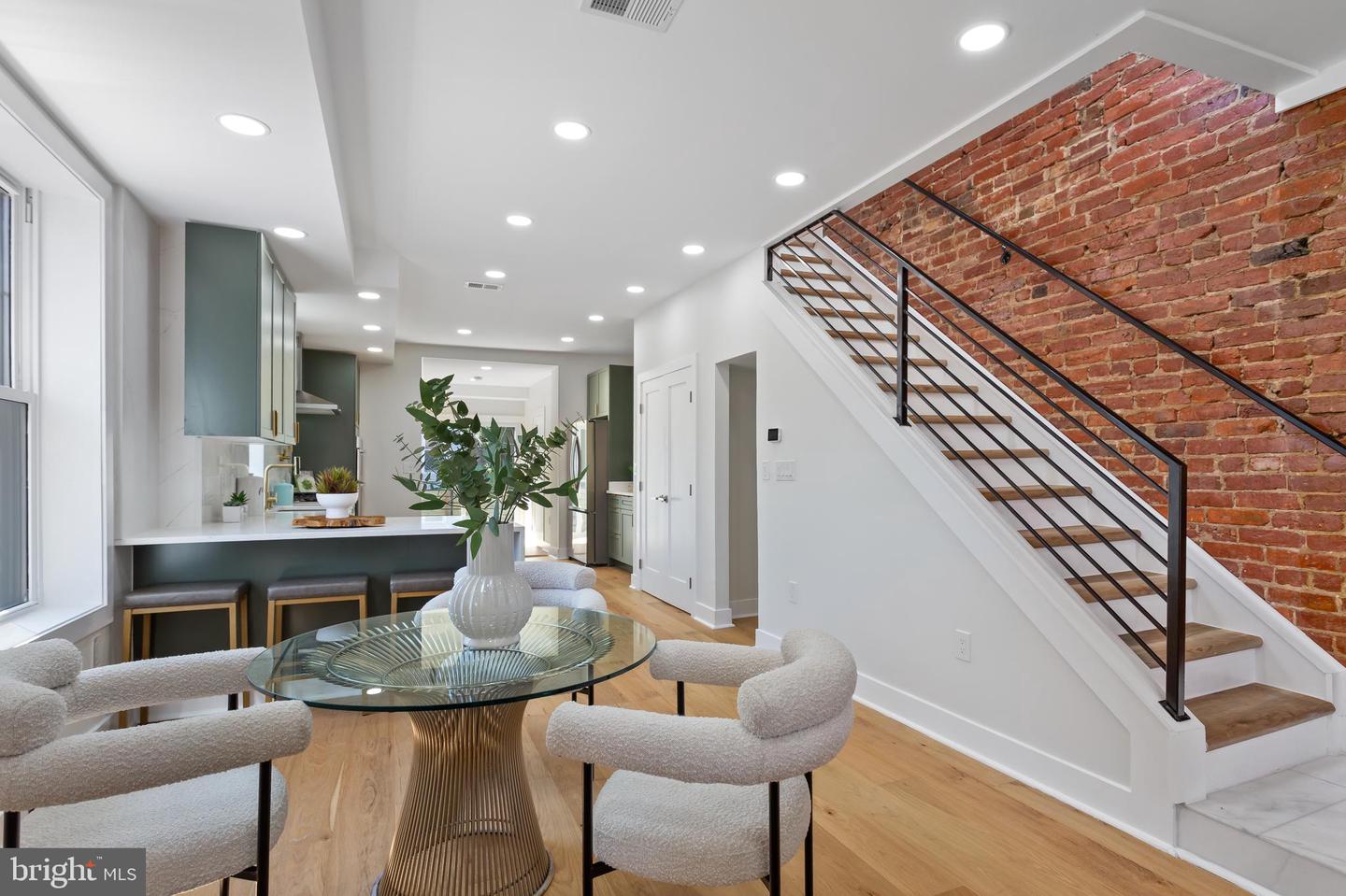 116 THOMAS ST NW, WASHINGTON, District Of Columbia 20001, 3 Bedrooms Bedrooms, 6 Rooms Rooms,2 BathroomsBathrooms,Residential,For sale,116 THOMAS ST NW,DCDC2221106 MLS # DCDC2221106