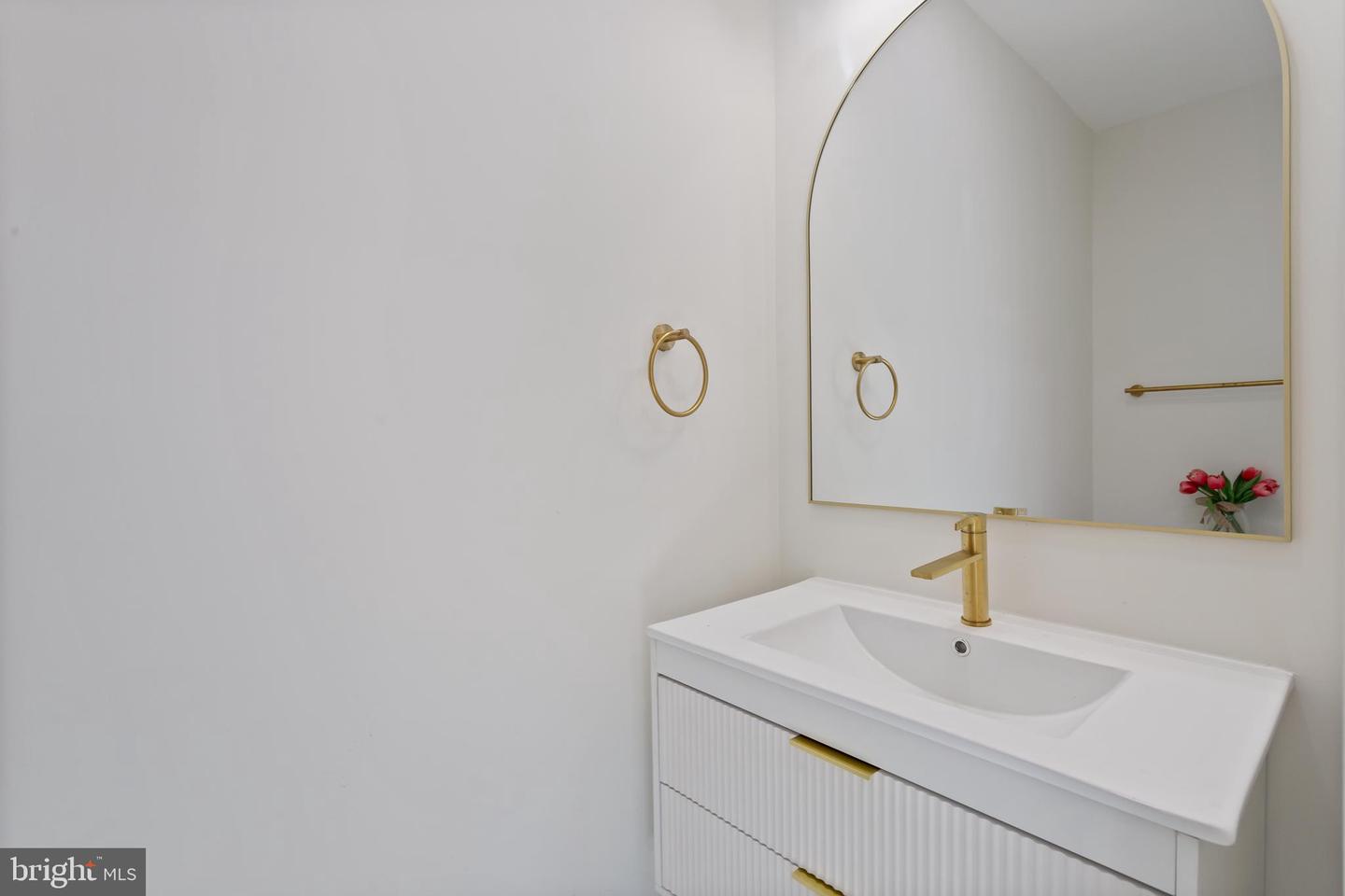 116 THOMAS ST NW, WASHINGTON, District Of Columbia 20001, 3 Bedrooms Bedrooms, 6 Rooms Rooms,2 BathroomsBathrooms,Residential,For sale,116 THOMAS ST NW,DCDC2221106 MLS # DCDC2221106