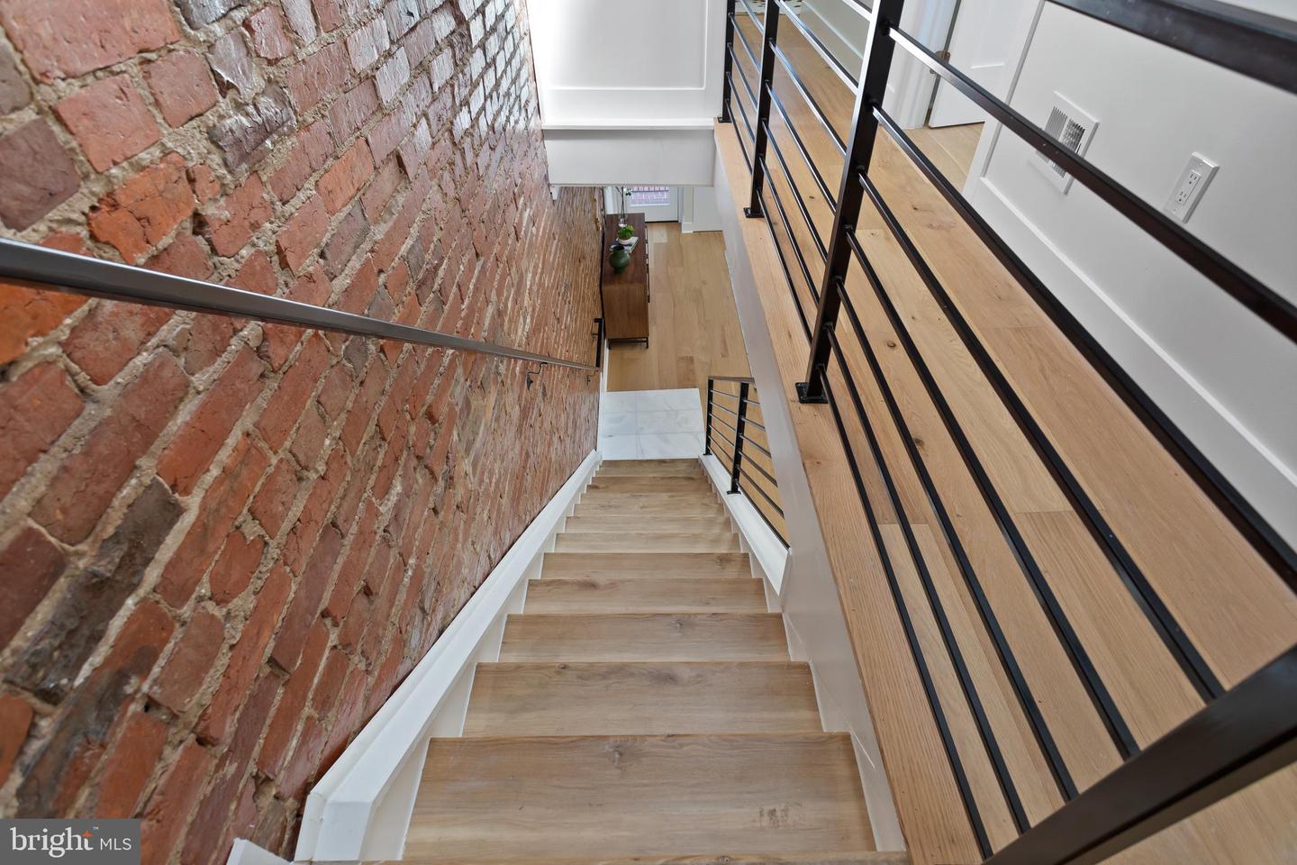 116 THOMAS ST NW, WASHINGTON, District Of Columbia 20001, 3 Bedrooms Bedrooms, 6 Rooms Rooms,2 BathroomsBathrooms,Residential,For sale,116 THOMAS ST NW,DCDC2221106 MLS # DCDC2221106