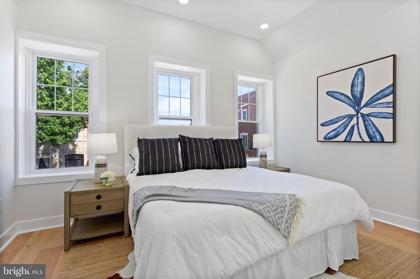 116 THOMAS ST NW, WASHINGTON, District Of Columbia 20001, 3 Bedrooms Bedrooms, 6 Rooms Rooms,2 BathroomsBathrooms,Residential,For sale,116 THOMAS ST NW,DCDC2221106 MLS # DCDC2221106