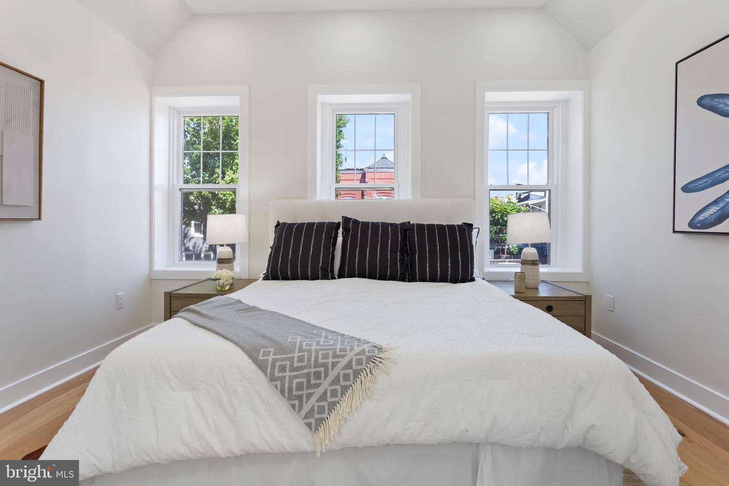 116 THOMAS ST NW, WASHINGTON, District Of Columbia 20001, 3 Bedrooms Bedrooms, 6 Rooms Rooms,2 BathroomsBathrooms,Residential,For sale,116 THOMAS ST NW,DCDC2221106 MLS # DCDC2221106