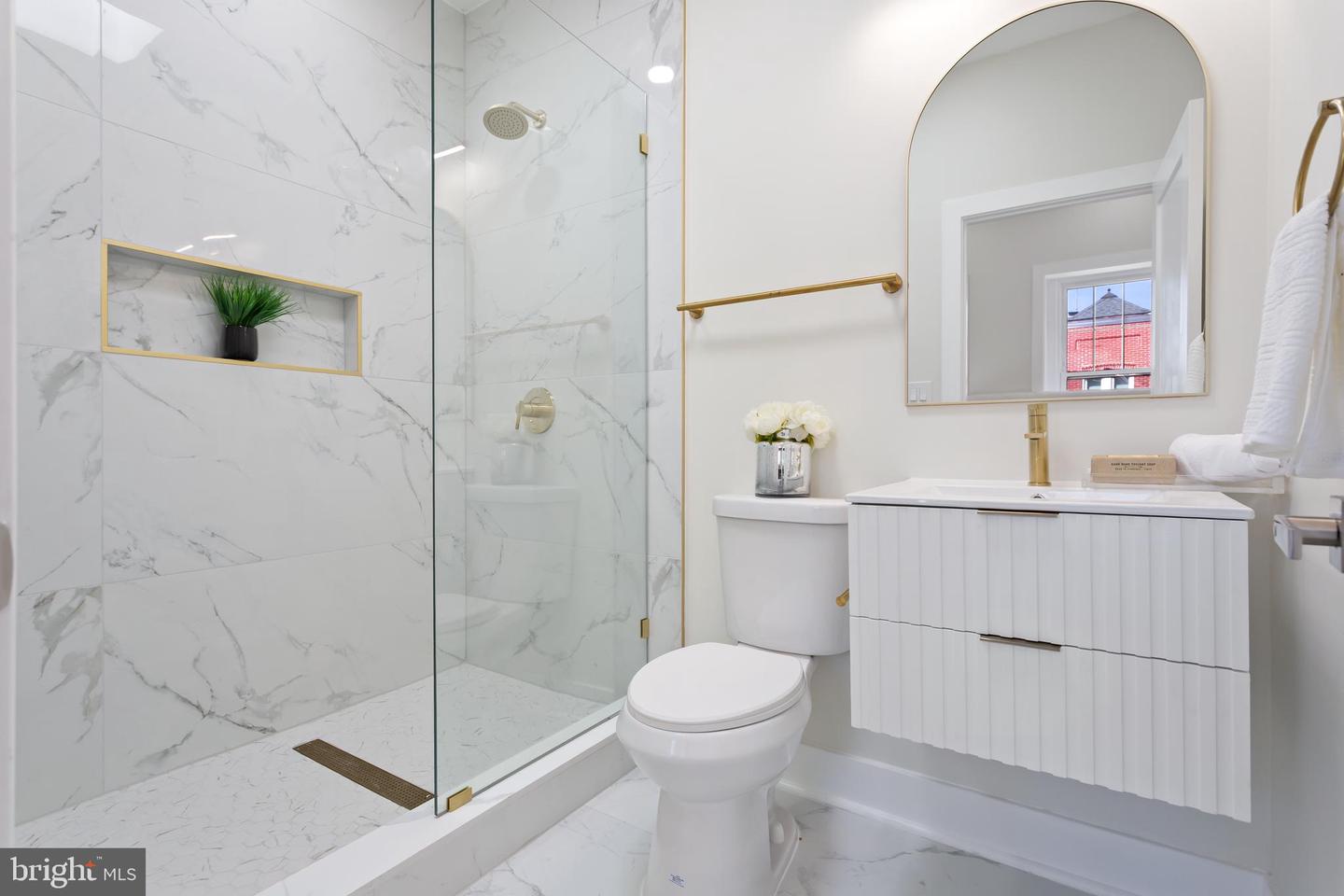 116 THOMAS ST NW, WASHINGTON, District Of Columbia 20001, 3 Bedrooms Bedrooms, 6 Rooms Rooms,2 BathroomsBathrooms,Residential,For sale,116 THOMAS ST NW,DCDC2221106 MLS # DCDC2221106