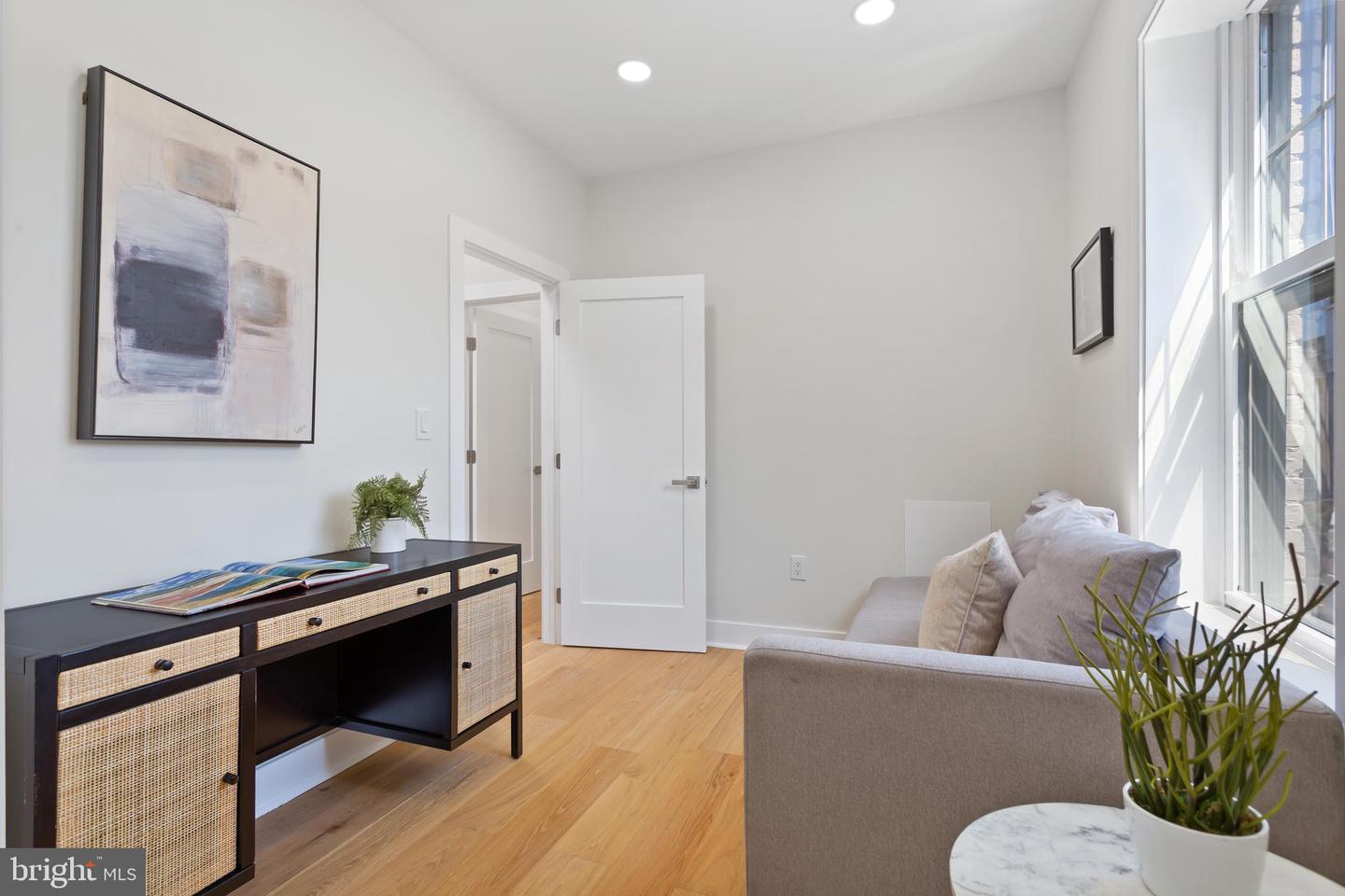 116 THOMAS ST NW, WASHINGTON, District Of Columbia 20001, 3 Bedrooms Bedrooms, 6 Rooms Rooms,2 BathroomsBathrooms,Residential,For sale,116 THOMAS ST NW,DCDC2221106 MLS # DCDC2221106