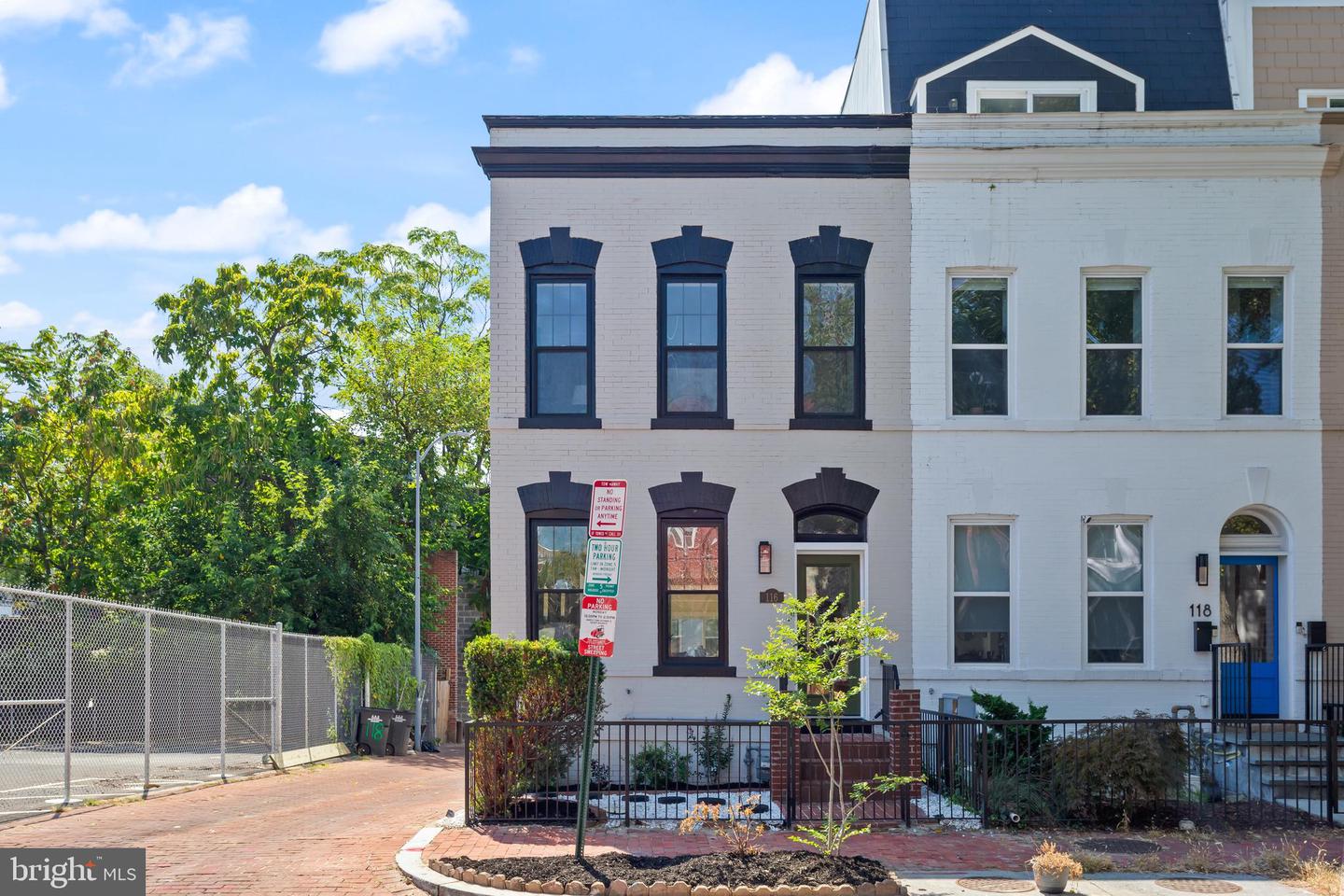 116 THOMAS ST NW, WASHINGTON, District Of Columbia 20001, 3 Bedrooms Bedrooms, 6 Rooms Rooms,2 BathroomsBathrooms,Residential,For sale,116 THOMAS ST NW,DCDC2221106 MLS # DCDC2221106