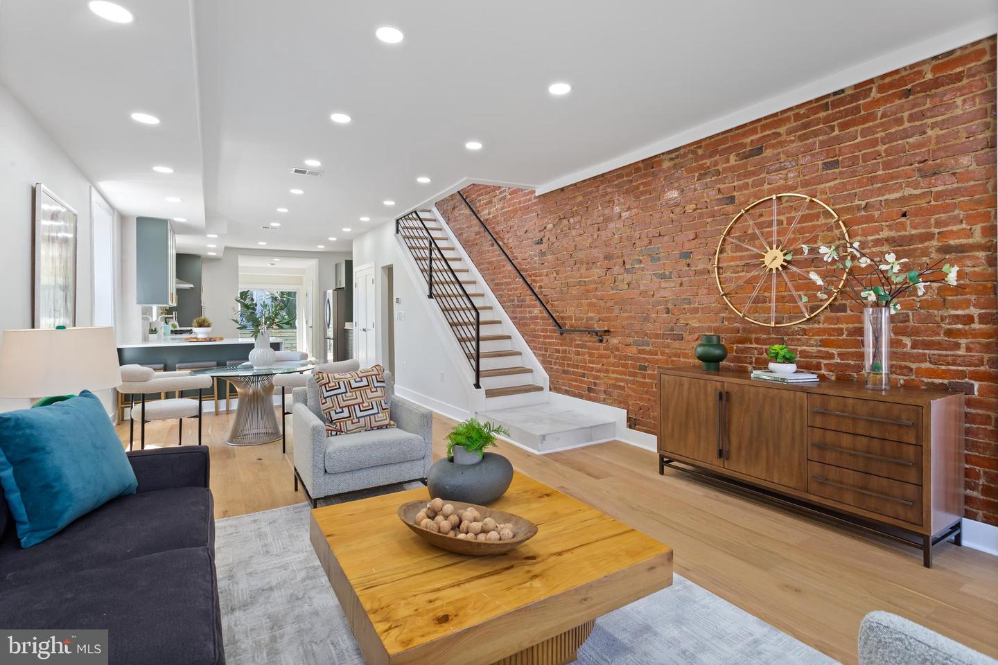 116 THOMAS ST NW, WASHINGTON, District Of Columbia 20001, 3 Bedrooms Bedrooms, 6 Rooms Rooms,2 BathroomsBathrooms,Residential,For sale,116 THOMAS ST NW,DCDC2221106 MLS # DCDC2221106