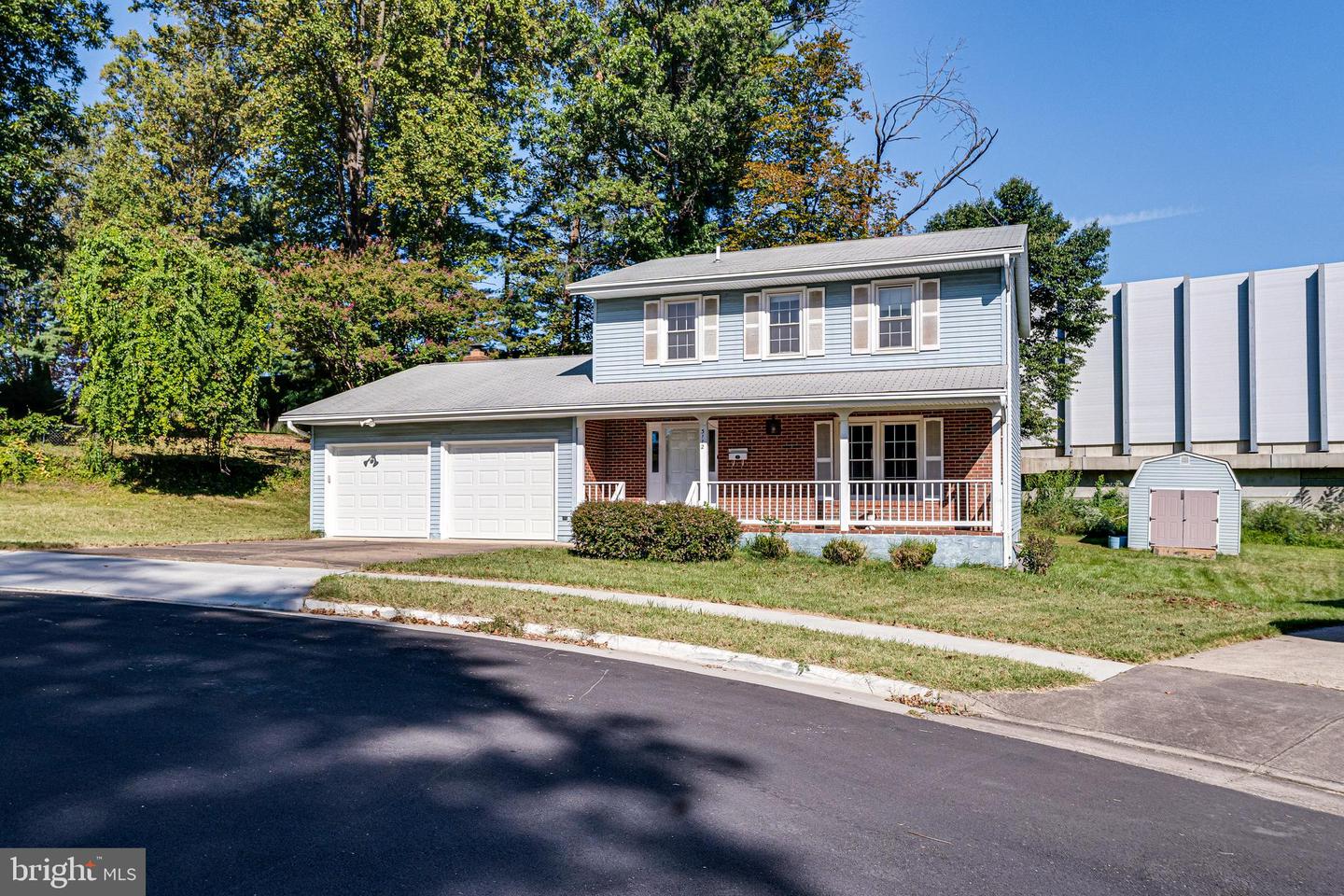 3112 FAIR WOODS PKWY, FAIRFAX, Virginia 22030, 3 Bedrooms Bedrooms, ,2 BathroomsBathrooms,Residential,For sale,3112 FAIR WOODS PKWY,VAFC2006944 MLS # VAFC2006944