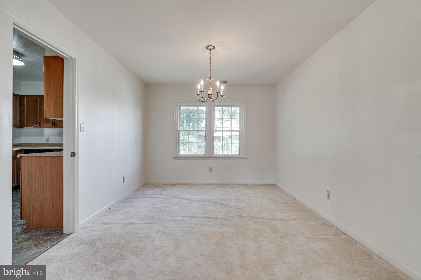 3112 FAIR WOODS PKWY, FAIRFAX, Virginia 22030, 3 Bedrooms Bedrooms, ,2 BathroomsBathrooms,Residential,For sale,3112 FAIR WOODS PKWY,VAFC2006944 MLS # VAFC2006944