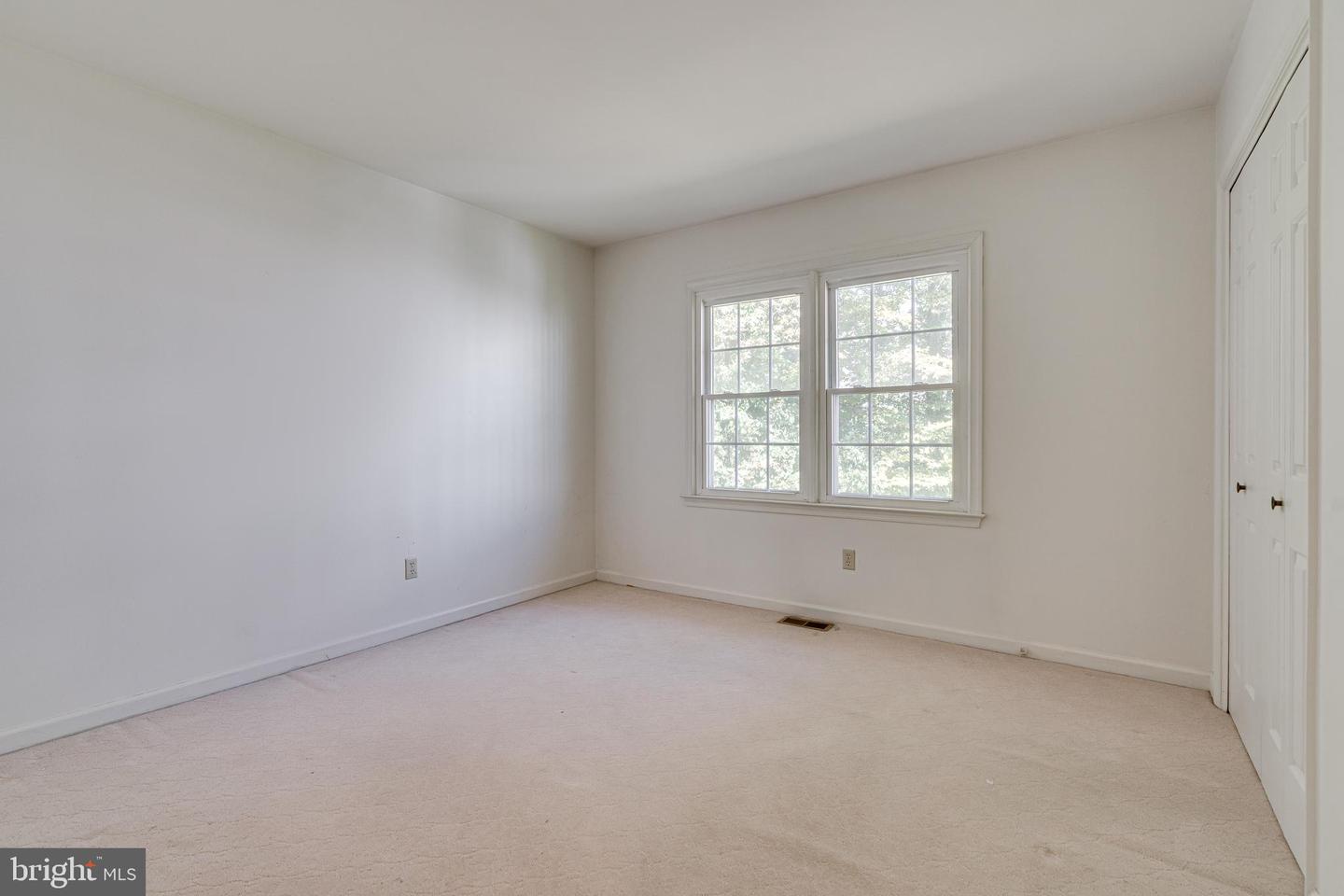 3112 FAIR WOODS PKWY, FAIRFAX, Virginia 22030, 3 Bedrooms Bedrooms, ,2 BathroomsBathrooms,Residential,For sale,3112 FAIR WOODS PKWY,VAFC2006944 MLS # VAFC2006944