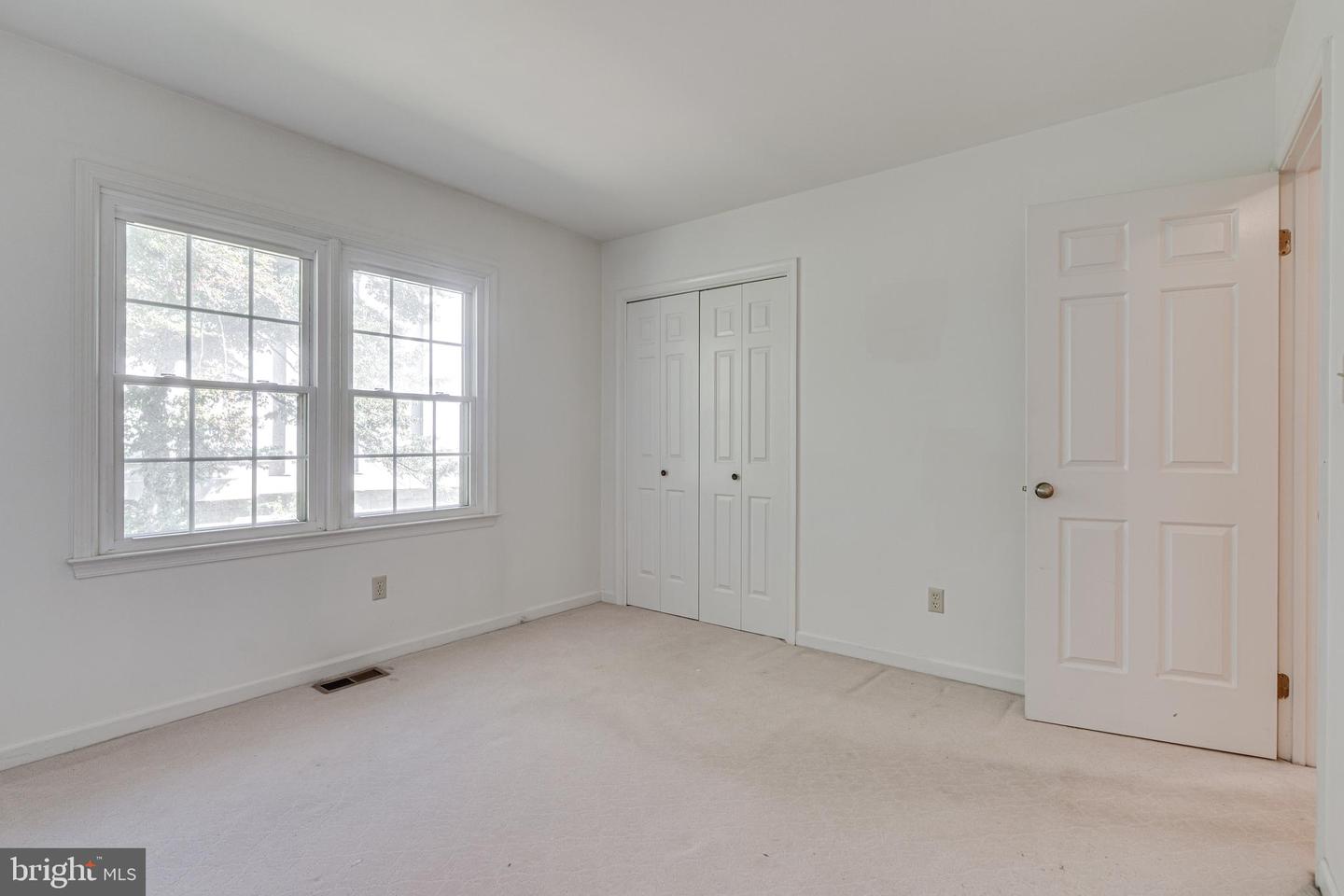3112 FAIR WOODS PKWY, FAIRFAX, Virginia 22030, 3 Bedrooms Bedrooms, ,2 BathroomsBathrooms,Residential,For sale,3112 FAIR WOODS PKWY,VAFC2006944 MLS # VAFC2006944