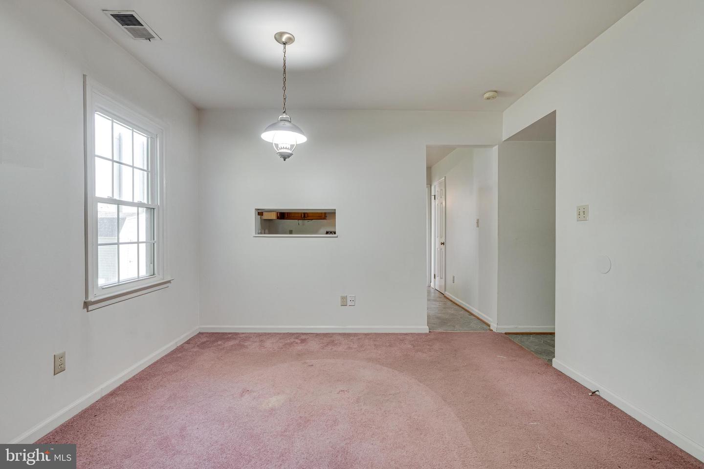 3112 FAIR WOODS PKWY, FAIRFAX, Virginia 22030, 3 Bedrooms Bedrooms, ,2 BathroomsBathrooms,Residential,For sale,3112 FAIR WOODS PKWY,VAFC2006944 MLS # VAFC2006944