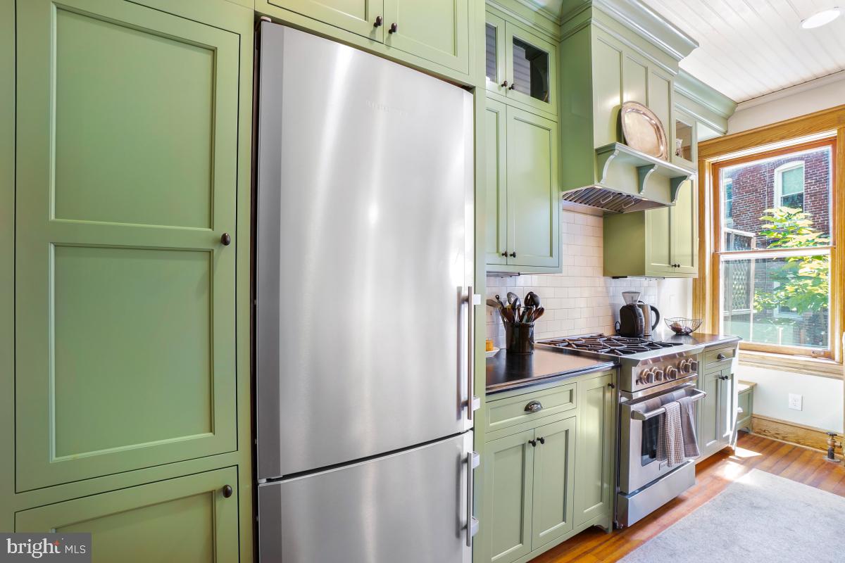 130 RHODE ISLAND AVE NW, WASHINGTON, District Of Columbia 20001, 4 Bedrooms Bedrooms, ,2 BathroomsBathrooms,Residential,For sale,130 RHODE ISLAND AVE NW,DCDC2221118 MLS # DCDC2221118