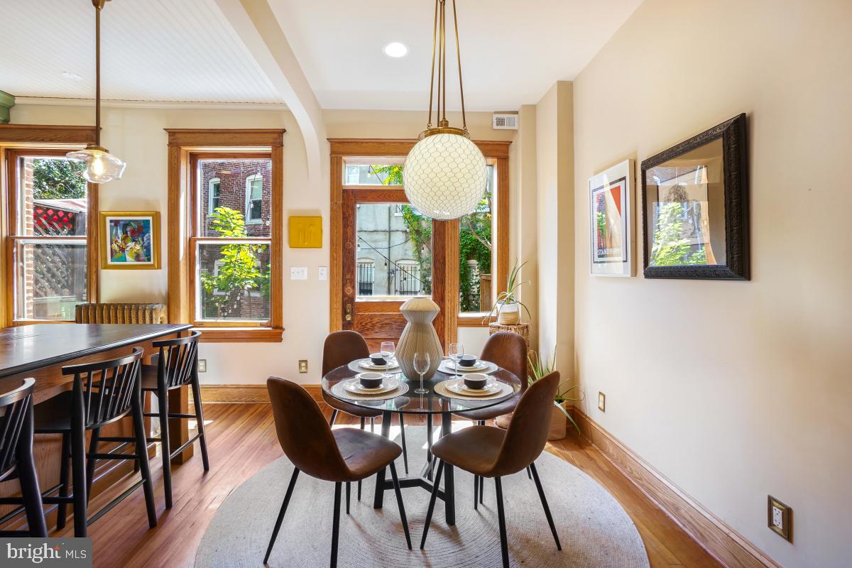 130 RHODE ISLAND AVE NW, WASHINGTON, District Of Columbia 20001, 4 Bedrooms Bedrooms, ,2 BathroomsBathrooms,Residential,For sale,130 RHODE ISLAND AVE NW,DCDC2221118 MLS # DCDC2221118