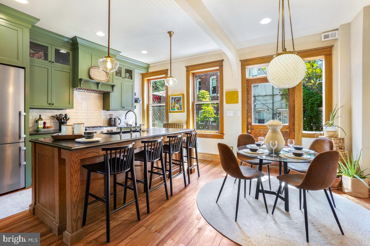 130 RHODE ISLAND AVE NW, WASHINGTON, District Of Columbia 20001, 4 Bedrooms Bedrooms, ,2 BathroomsBathrooms,Residential,For sale,130 RHODE ISLAND AVE NW,DCDC2221118 MLS # DCDC2221118