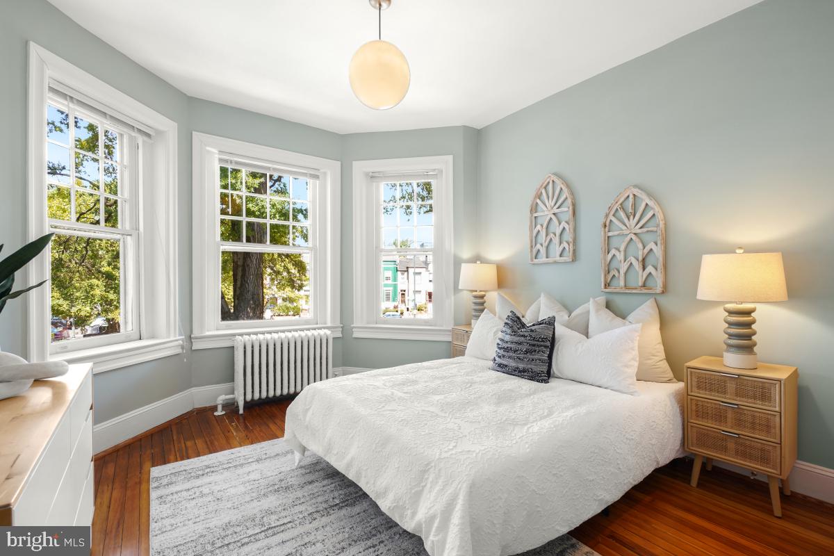 130 RHODE ISLAND AVE NW, WASHINGTON, District Of Columbia 20001, 4 Bedrooms Bedrooms, ,2 BathroomsBathrooms,Residential,For sale,130 RHODE ISLAND AVE NW,DCDC2221118 MLS # DCDC2221118