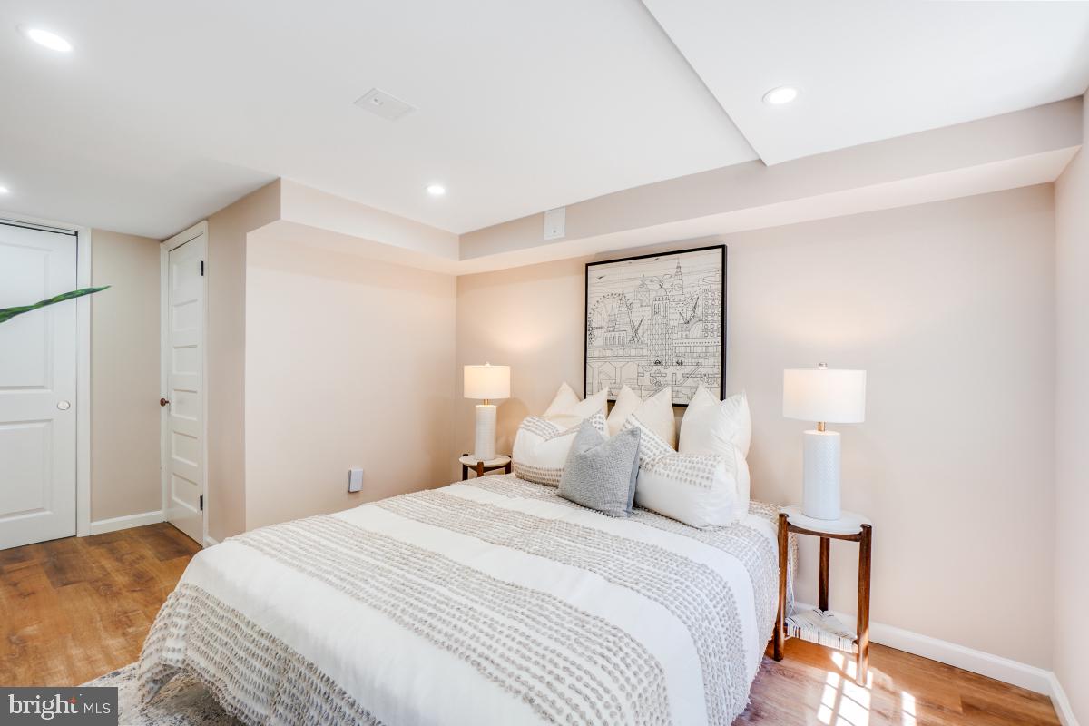 130 RHODE ISLAND AVE NW, WASHINGTON, District Of Columbia 20001, 4 Bedrooms Bedrooms, ,2 BathroomsBathrooms,Residential,For sale,130 RHODE ISLAND AVE NW,DCDC2221118 MLS # DCDC2221118