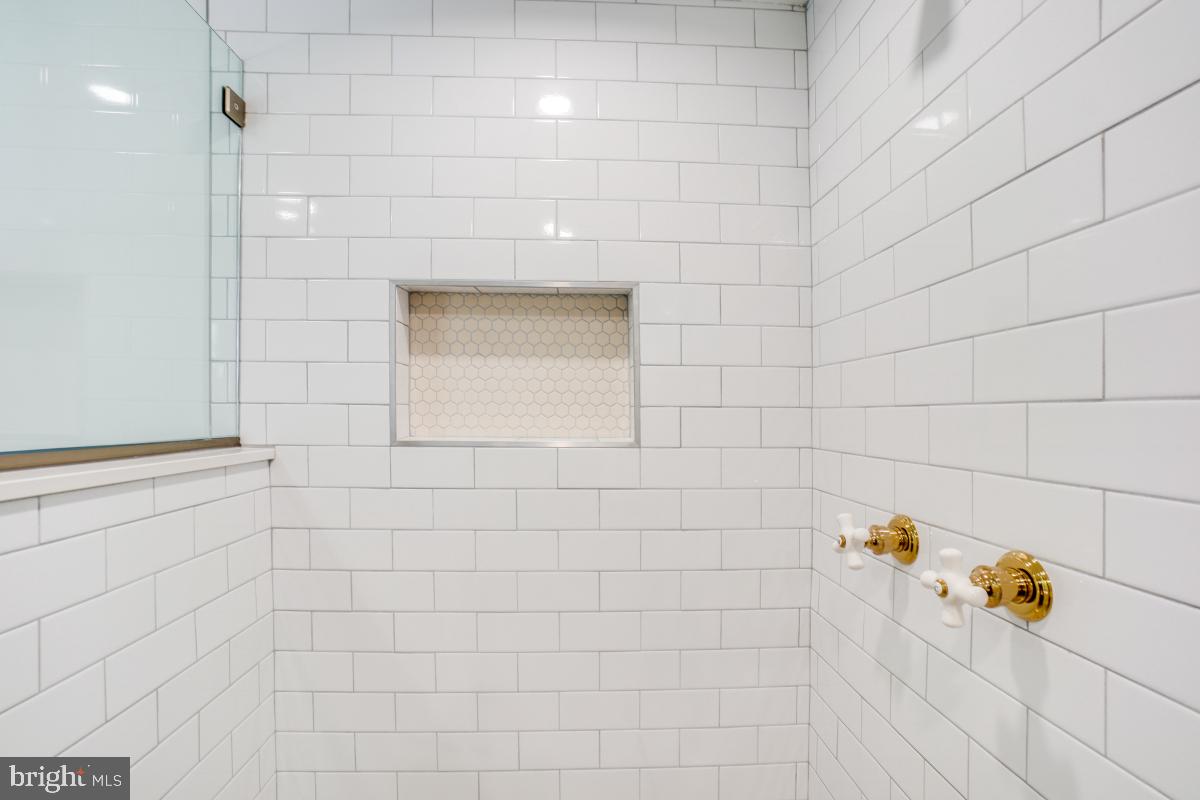 130 RHODE ISLAND AVE NW, WASHINGTON, District Of Columbia 20001, 4 Bedrooms Bedrooms, ,2 BathroomsBathrooms,Residential,For sale,130 RHODE ISLAND AVE NW,DCDC2221118 MLS # DCDC2221118