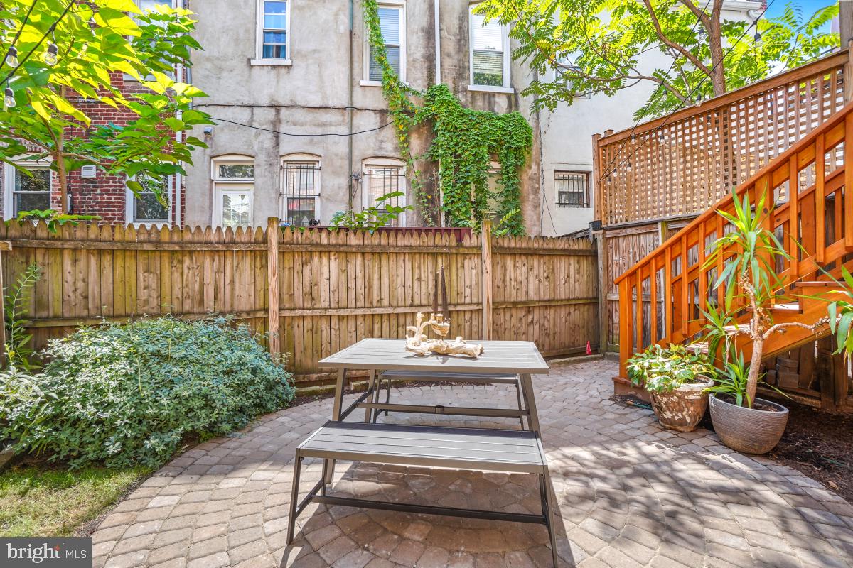 130 RHODE ISLAND AVE NW, WASHINGTON, District Of Columbia 20001, 4 Bedrooms Bedrooms, ,2 BathroomsBathrooms,Residential,For sale,130 RHODE ISLAND AVE NW,DCDC2221118 MLS # DCDC2221118
