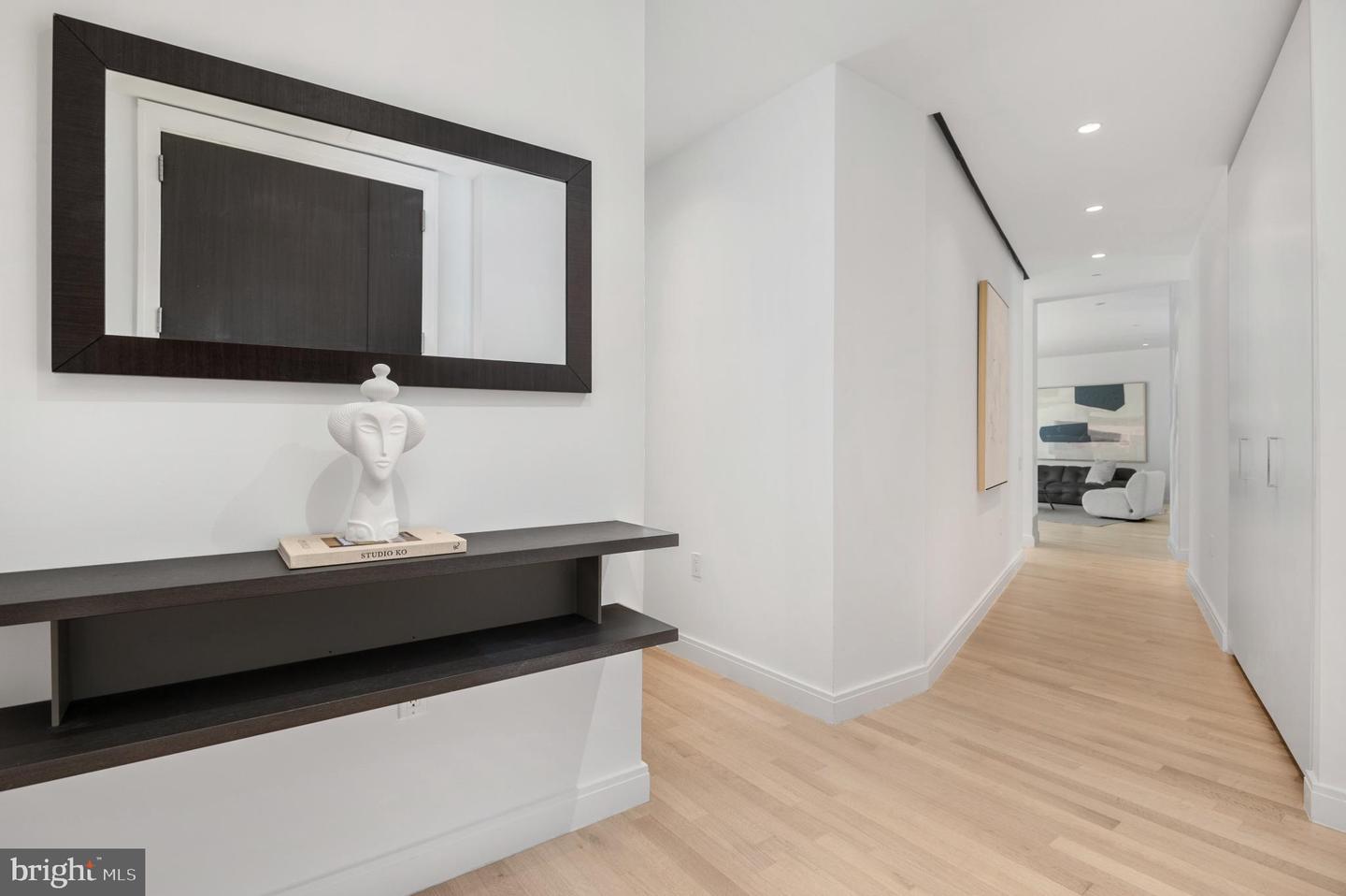 1177 22ND ST NW #2K, WASHINGTON, District Of Columbia 20037, 3 Bedrooms Bedrooms, ,3 BathroomsBathrooms,Residential,For sale,1177 22ND ST NW #2K,DCDC2221050 MLS # DCDC2221050