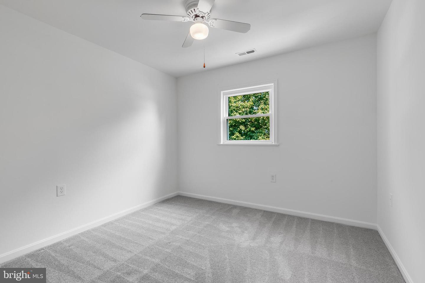 249 MEADOWS LN NE, LEESBURG, Virginia 20176, 3 Bedrooms Bedrooms, ,3 BathroomsBathrooms,Residential,For sale,249 MEADOWS LN NE,VALO2106330 MLS # VALO2106330