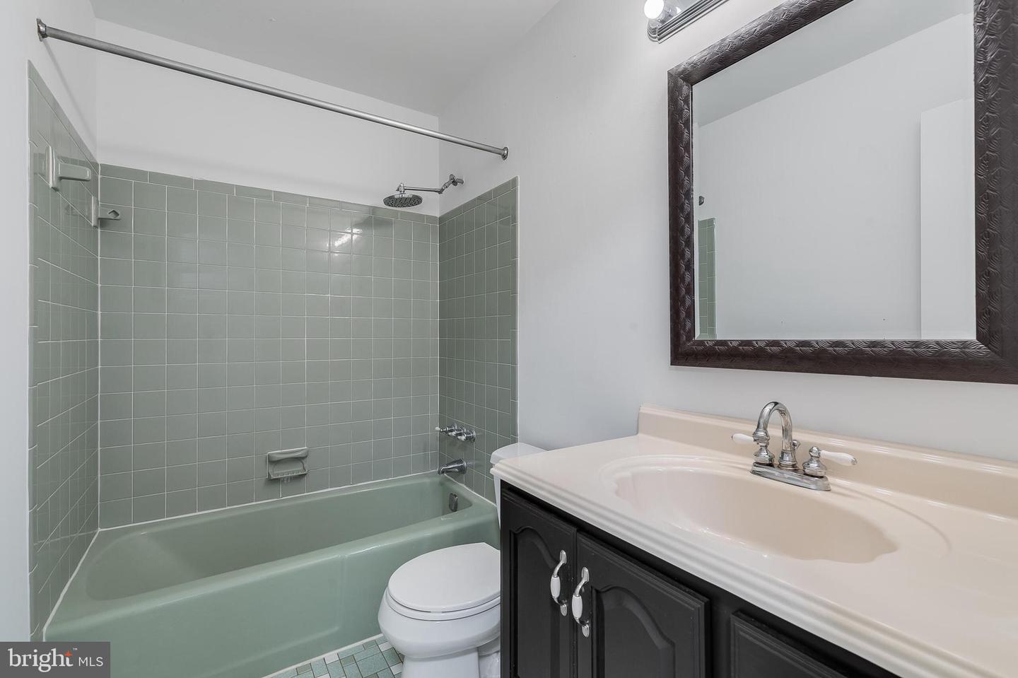 249 MEADOWS LN NE, LEESBURG, Virginia 20176, 3 Bedrooms Bedrooms, ,3 BathroomsBathrooms,Residential,For sale,249 MEADOWS LN NE,VALO2106330 MLS # VALO2106330