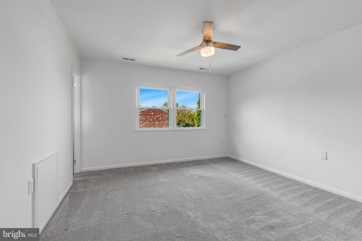 249 MEADOWS LN NE, LEESBURG, Virginia 20176, 3 Bedrooms Bedrooms, ,3 BathroomsBathrooms,Residential,For sale,249 MEADOWS LN NE,VALO2106330 MLS # VALO2106330