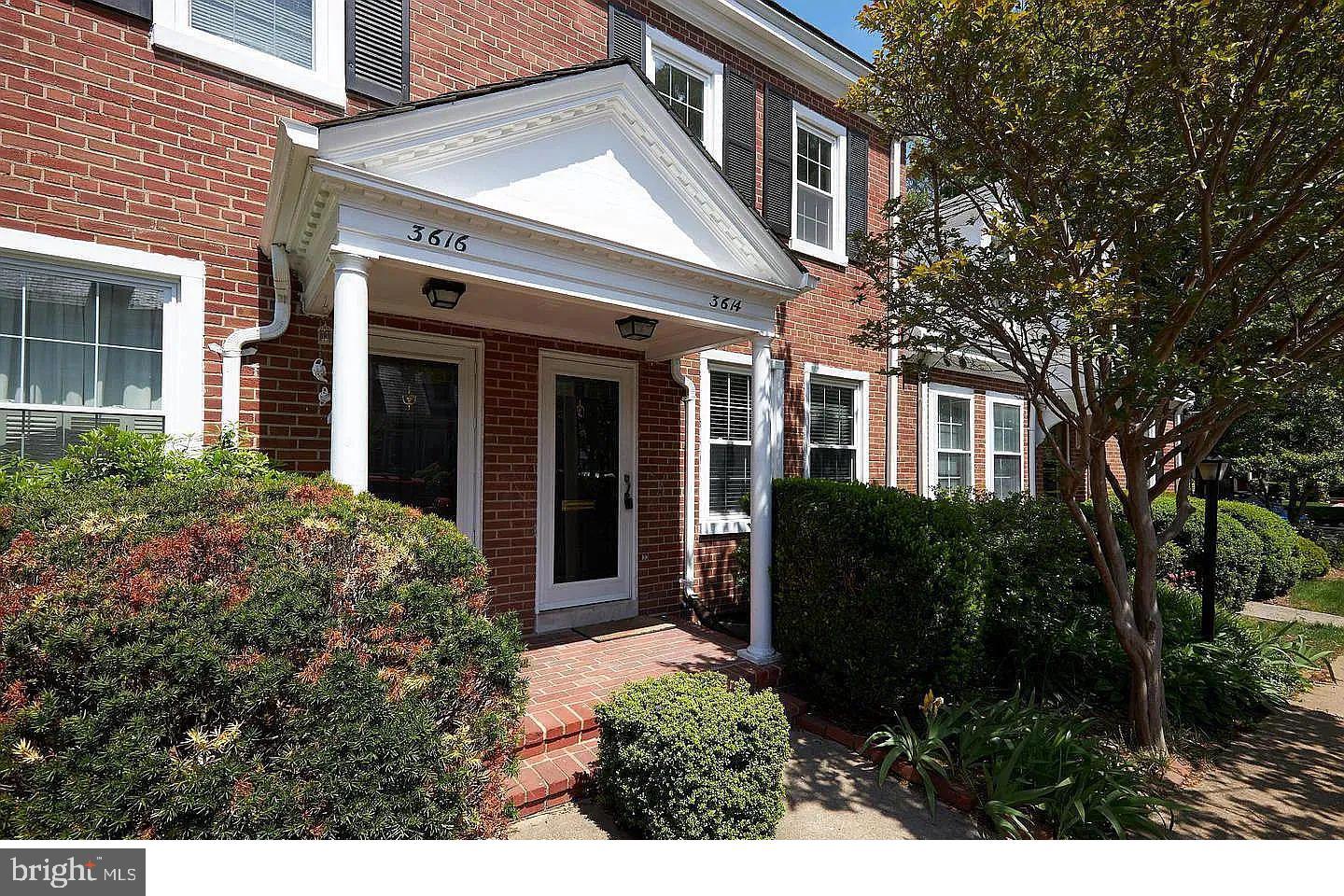 3614 S TAYLOR ST, ARLINGTON, Virginia 22206, 2 Bedrooms Bedrooms, ,2 BathroomsBathrooms,Residential,For sale,3614 S TAYLOR ST,VAAR2063312 MLS # VAAR2063312