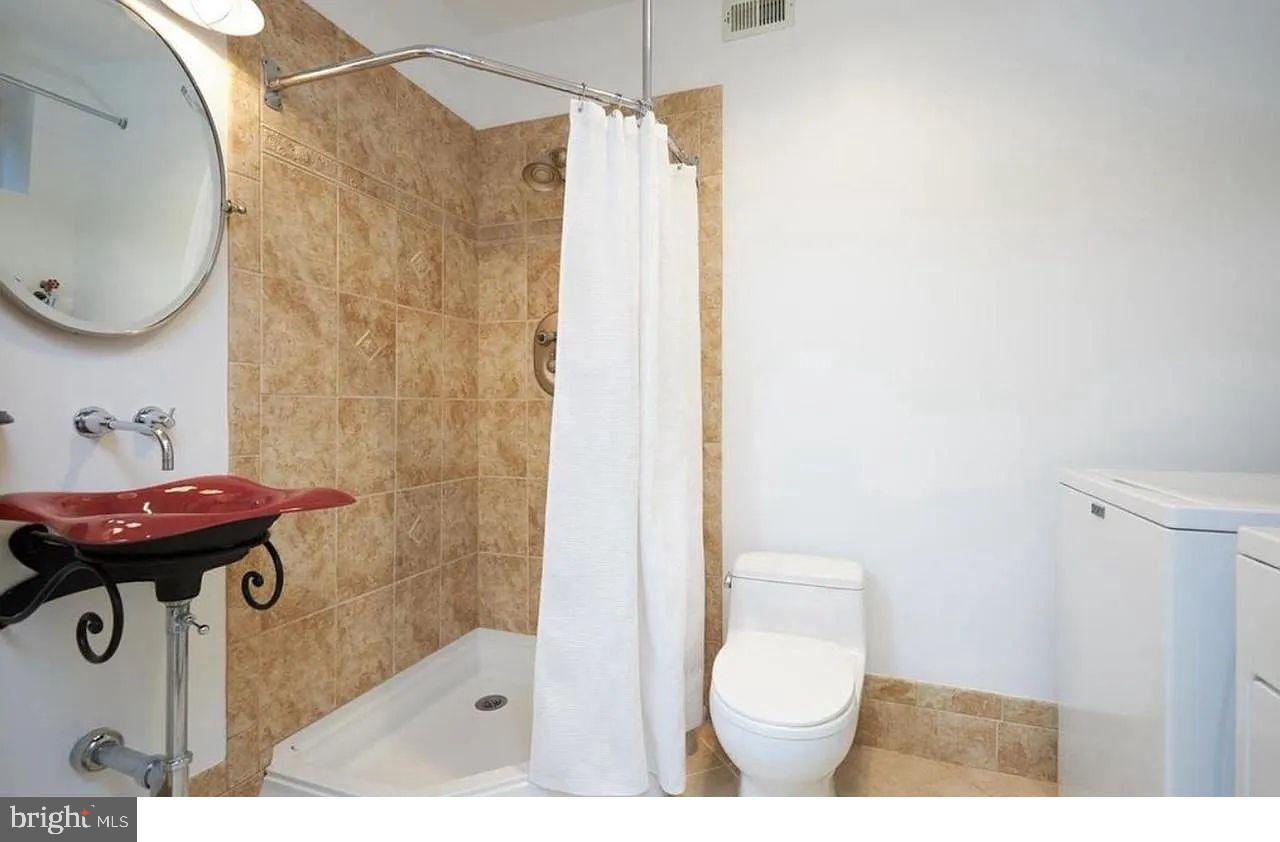 3614 S TAYLOR ST, ARLINGTON, Virginia 22206, 2 Bedrooms Bedrooms, ,2 BathroomsBathrooms,Residential,For sale,3614 S TAYLOR ST,VAAR2063312 MLS # VAAR2063312