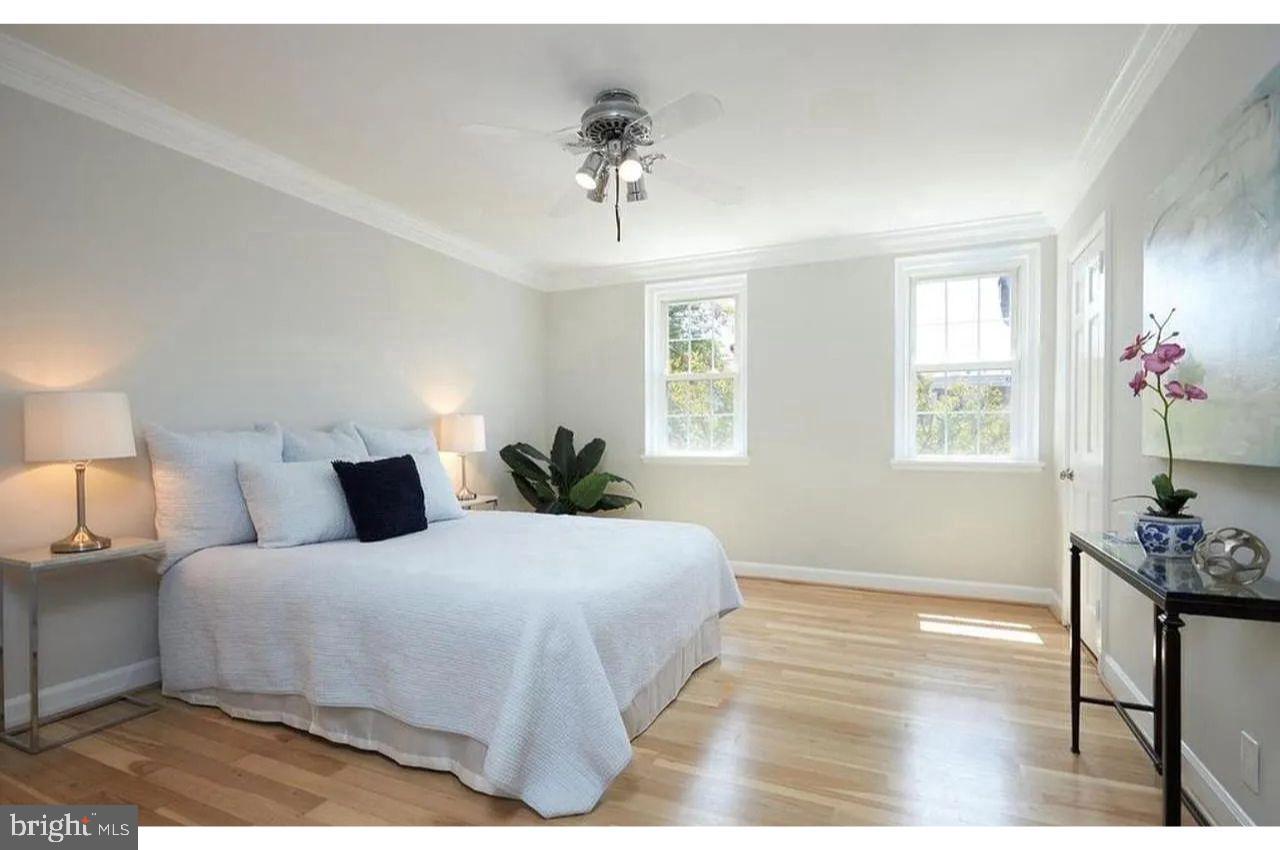 3614 S TAYLOR ST, ARLINGTON, Virginia 22206, 2 Bedrooms Bedrooms, ,2 BathroomsBathrooms,Residential,For sale,3614 S TAYLOR ST,VAAR2063312 MLS # VAAR2063312