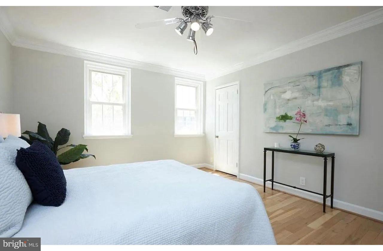 3614 S TAYLOR ST, ARLINGTON, Virginia 22206, 2 Bedrooms Bedrooms, ,2 BathroomsBathrooms,Residential,For sale,3614 S TAYLOR ST,VAAR2063312 MLS # VAAR2063312