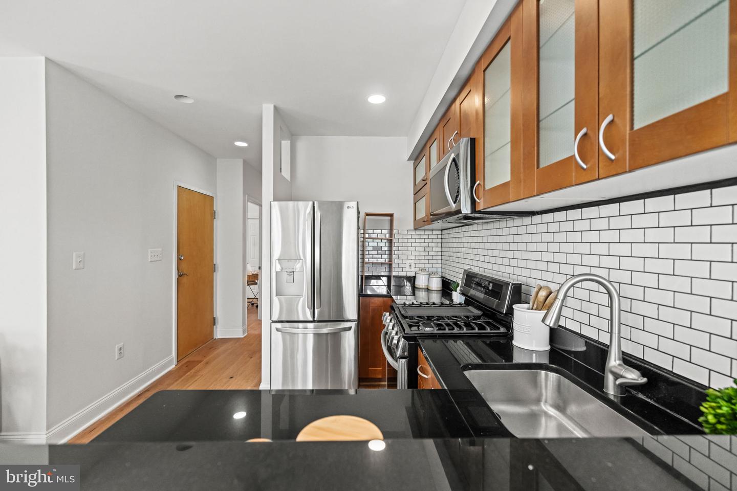 115 RHODE ISLAND AVE NW #3, WASHINGTON, District Of Columbia 20001, 2 Bedrooms Bedrooms, ,2 BathroomsBathrooms,Residential,For sale,115 RHODE ISLAND AVE NW #3,DCDC2221046 MLS # DCDC2221046