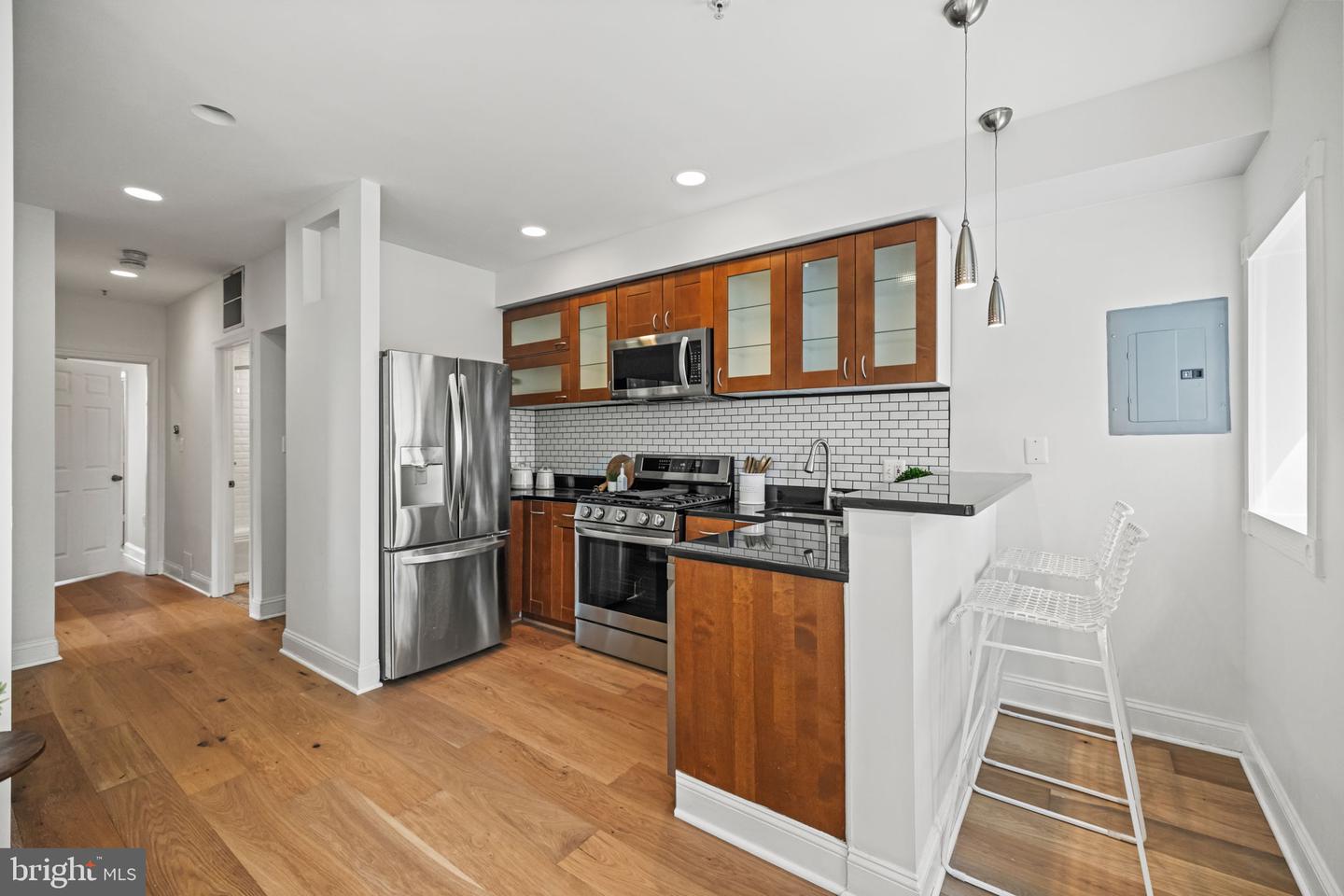 115 RHODE ISLAND AVE NW #3, WASHINGTON, District Of Columbia 20001, 2 Bedrooms Bedrooms, ,2 BathroomsBathrooms,Residential,For sale,115 RHODE ISLAND AVE NW #3,DCDC2221046 MLS # DCDC2221046