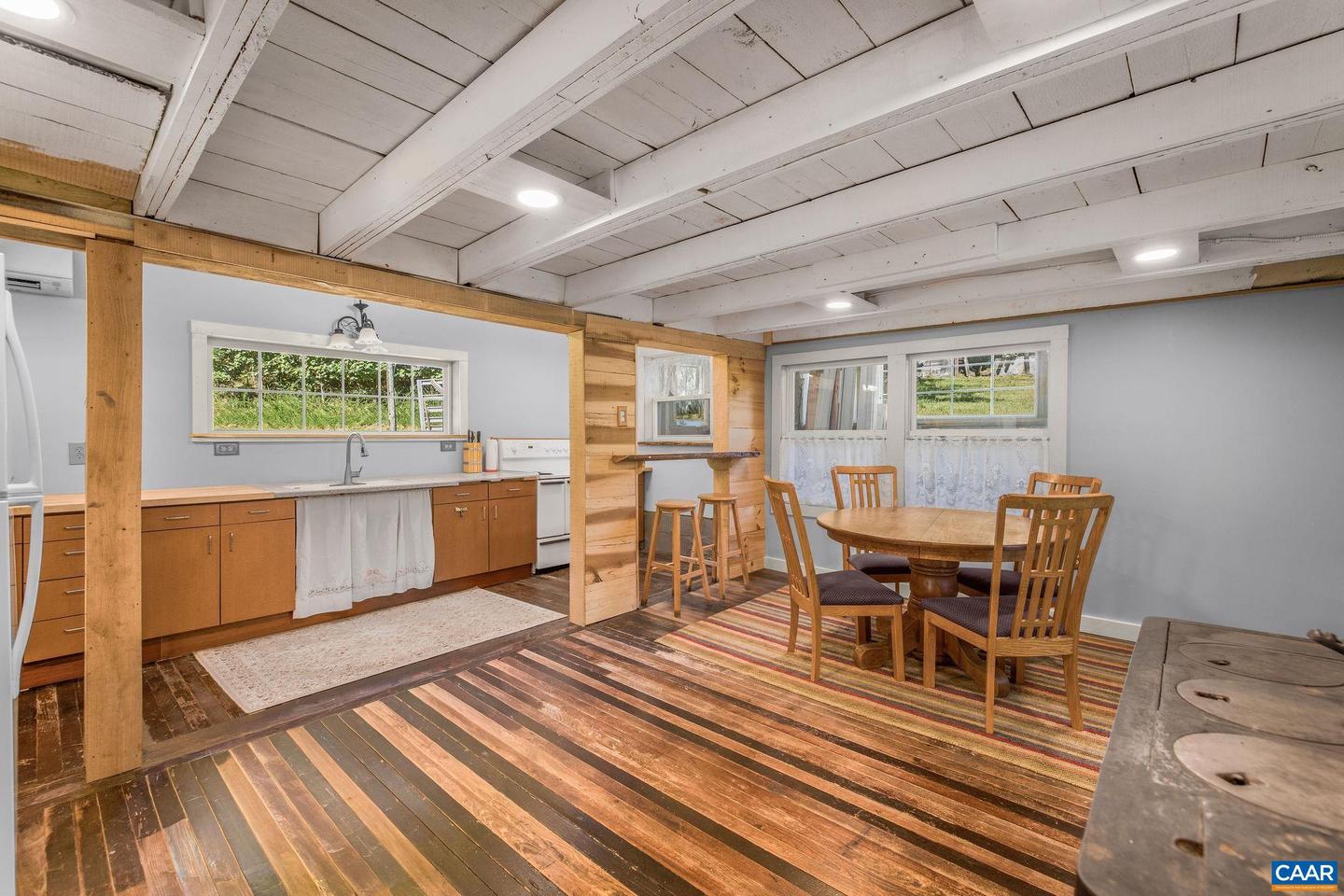 6878 CHAP PLACE LN, CROZET, Virginia 22932, 2 Bedrooms Bedrooms, ,1 BathroomBathrooms,Residential,For sale,6878 CHAP PLACE LN,668692 MLS # 668692