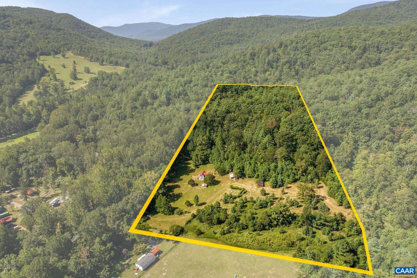 6878 CHAP PLACE LN, CROZET, Virginia 22932, 2 Bedrooms Bedrooms, ,1 BathroomBathrooms,Residential,For sale,6878 CHAP PLACE LN,668692 MLS # 668692